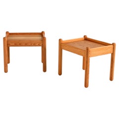 Pair of Scandinavian solid pine coffee tables, 1970s
