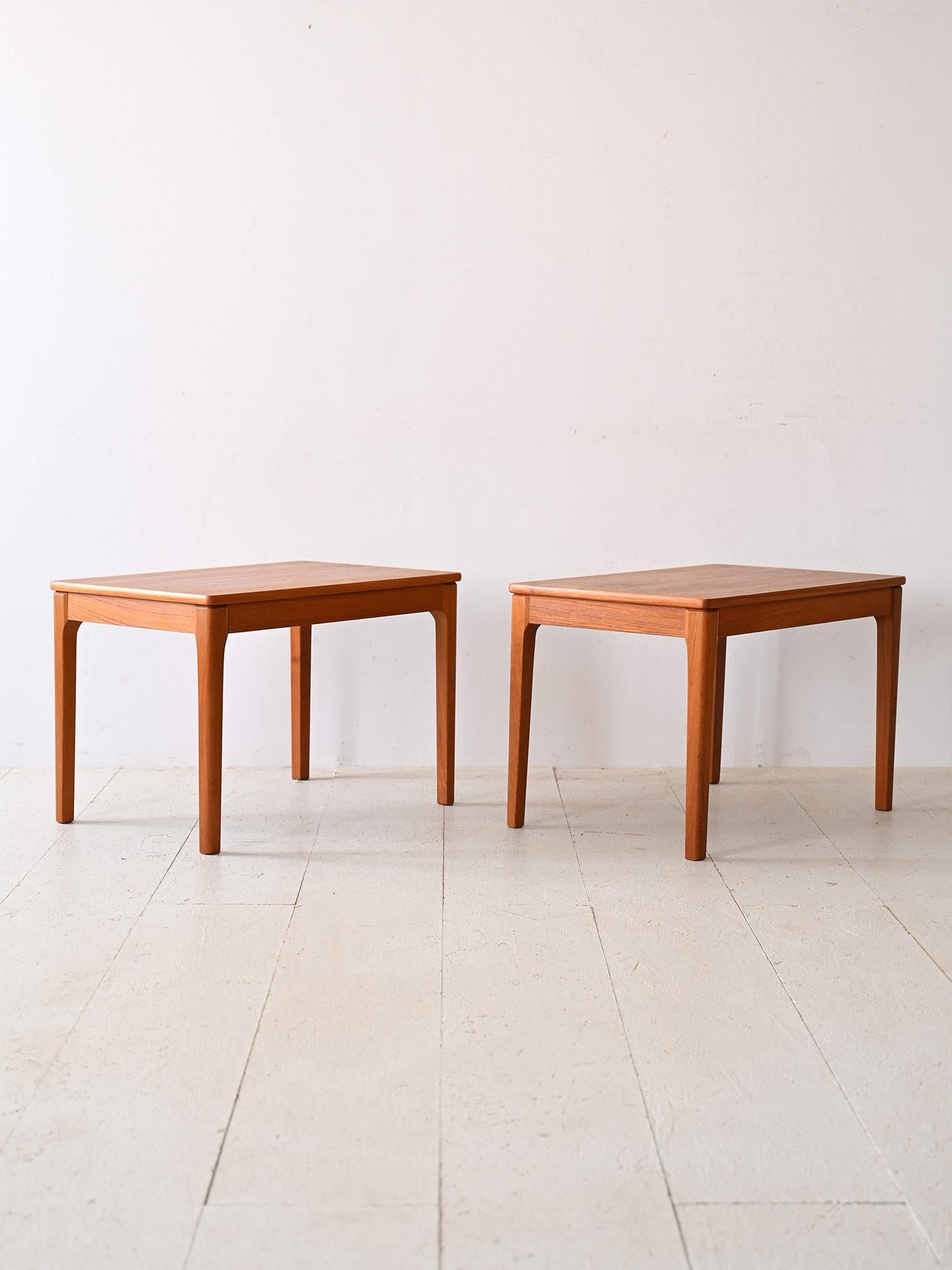 Scandinavian Modern Pair of Scandinavian teak side tables