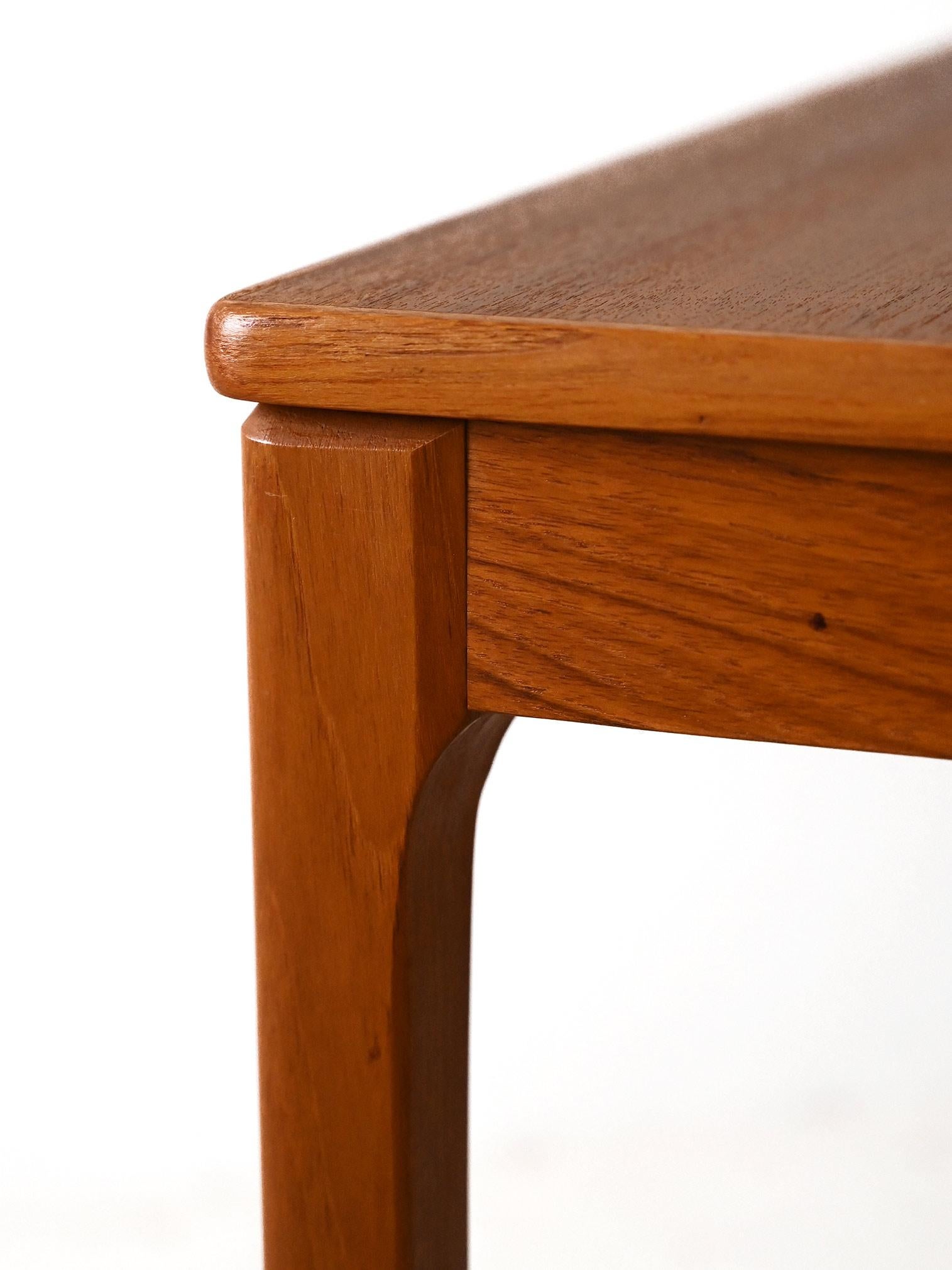 Pair of Scandinavian teak side tables In Good Condition In Brescia, IT