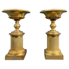 Paire de coupes françaises en bronze doré d'époque Empire