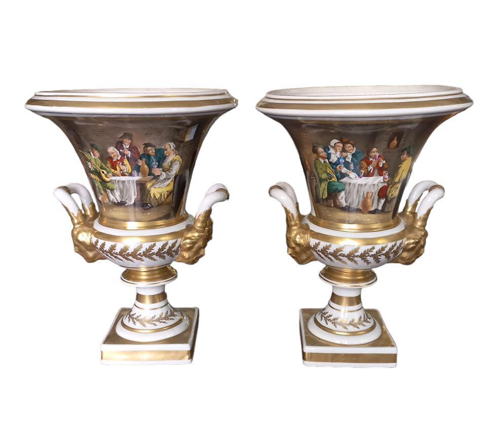 19th Century Paire de vases cratères en porcelaine de Paris en vente