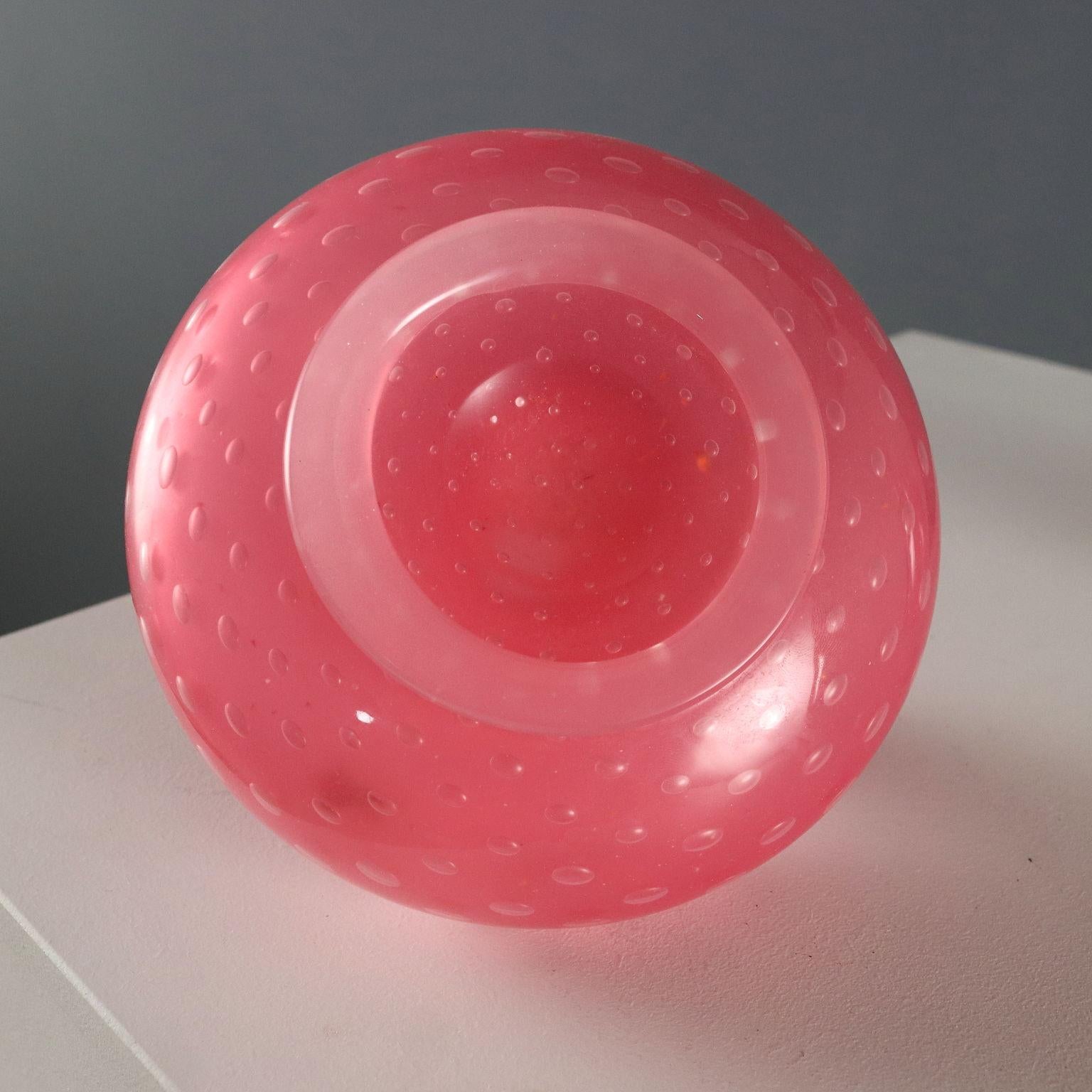 Mid-20th Century Paire de vases en verre de Murano par Manifattura Seguso 1960s en vente