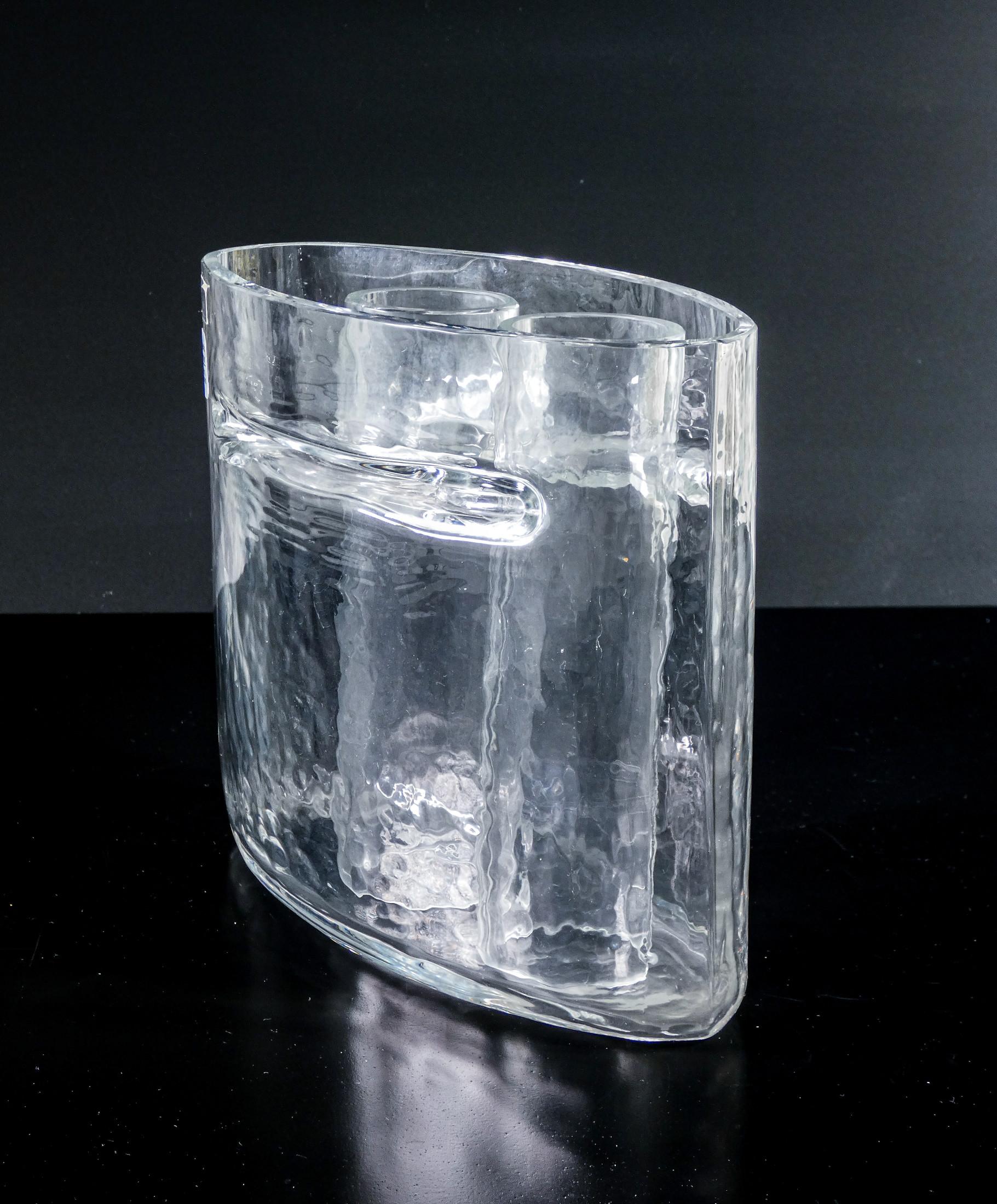 Pair of sonorous glass vases, design Alfredo BARBINI. Murano, 70s For Sale 1