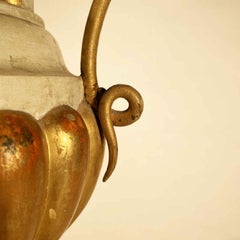 Coppia di Vasi Neoclassici Italiani Laccati Avorio e Dorati Manici In Ferro 1780