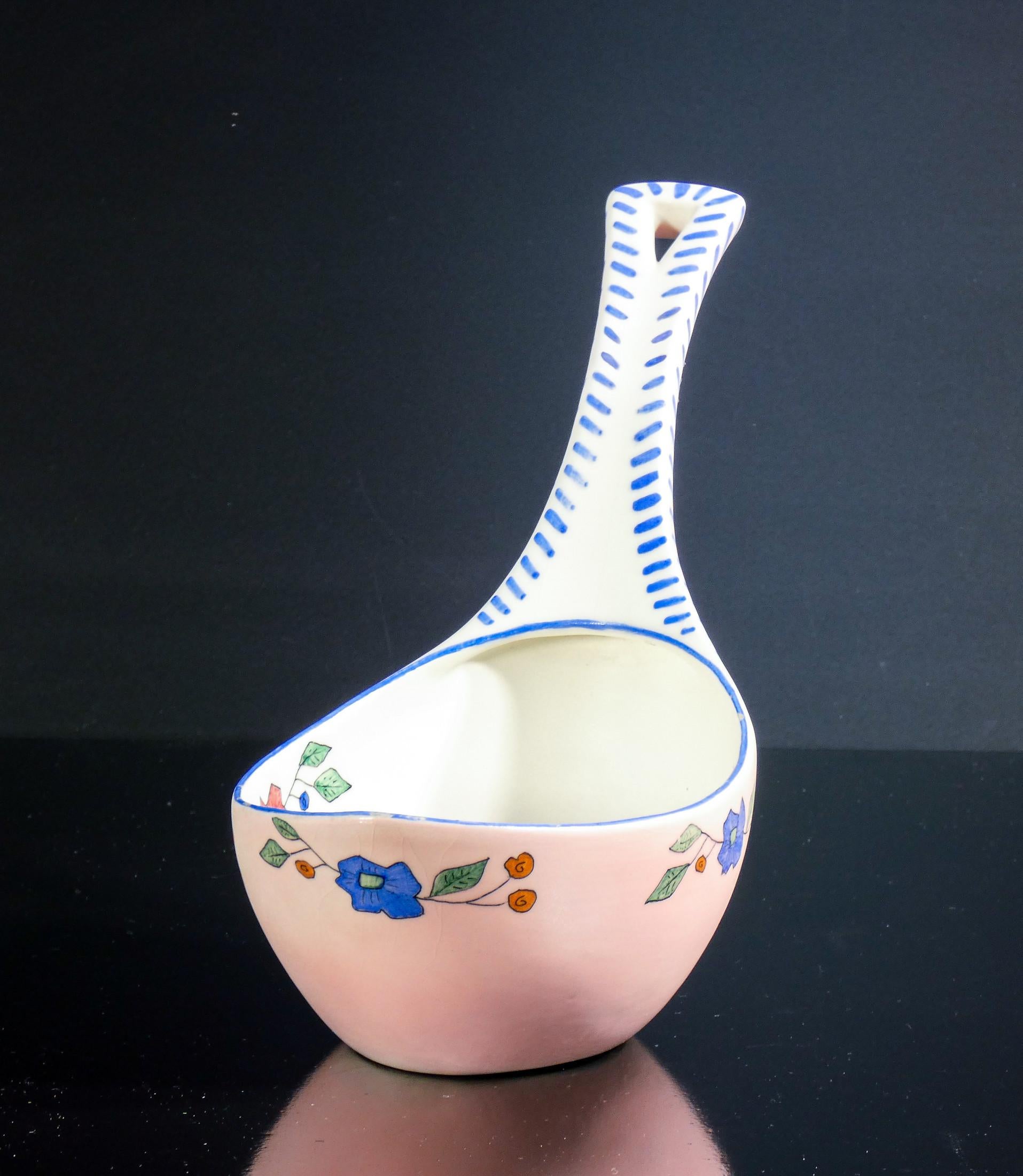 Céramique Paire de vases en céramique peints à la main par LENCI, signés sur la base en vente