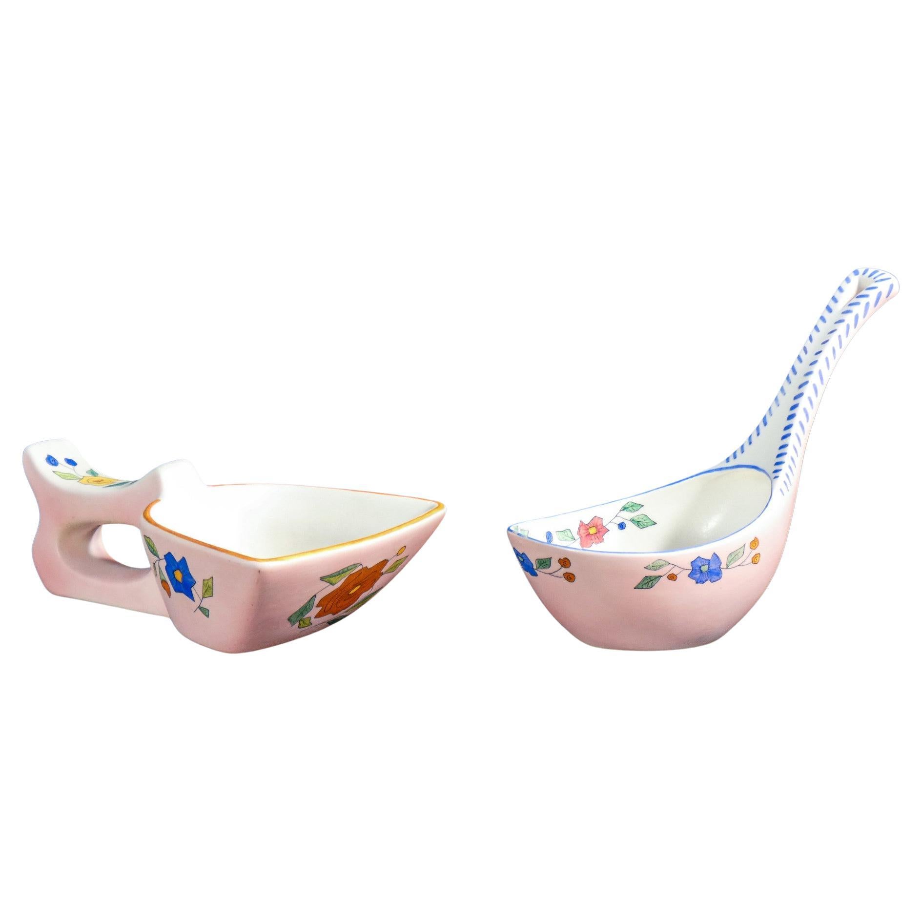 Paire de vases en céramique peints à la main par LENCI, signés sur la base en vente