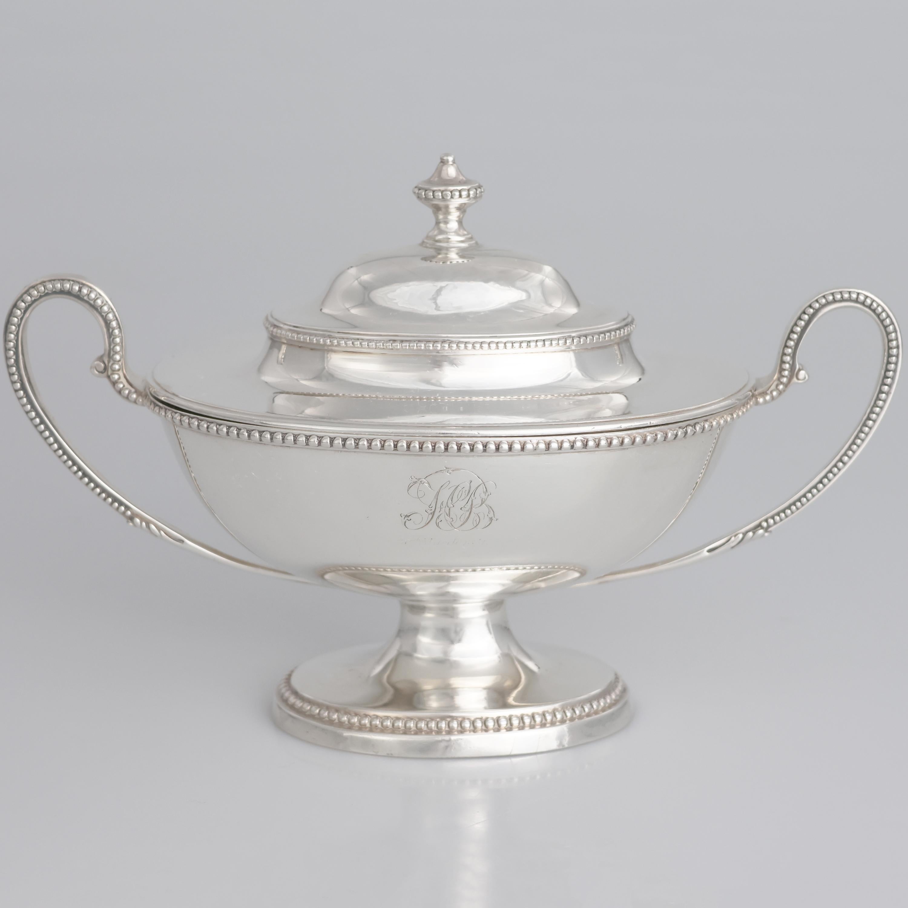 Coppia di zuccheriere in argento Giorgio III, Thomas Chawner, Londra, 1783 In condizioni buone in vendita a Brescia, IT