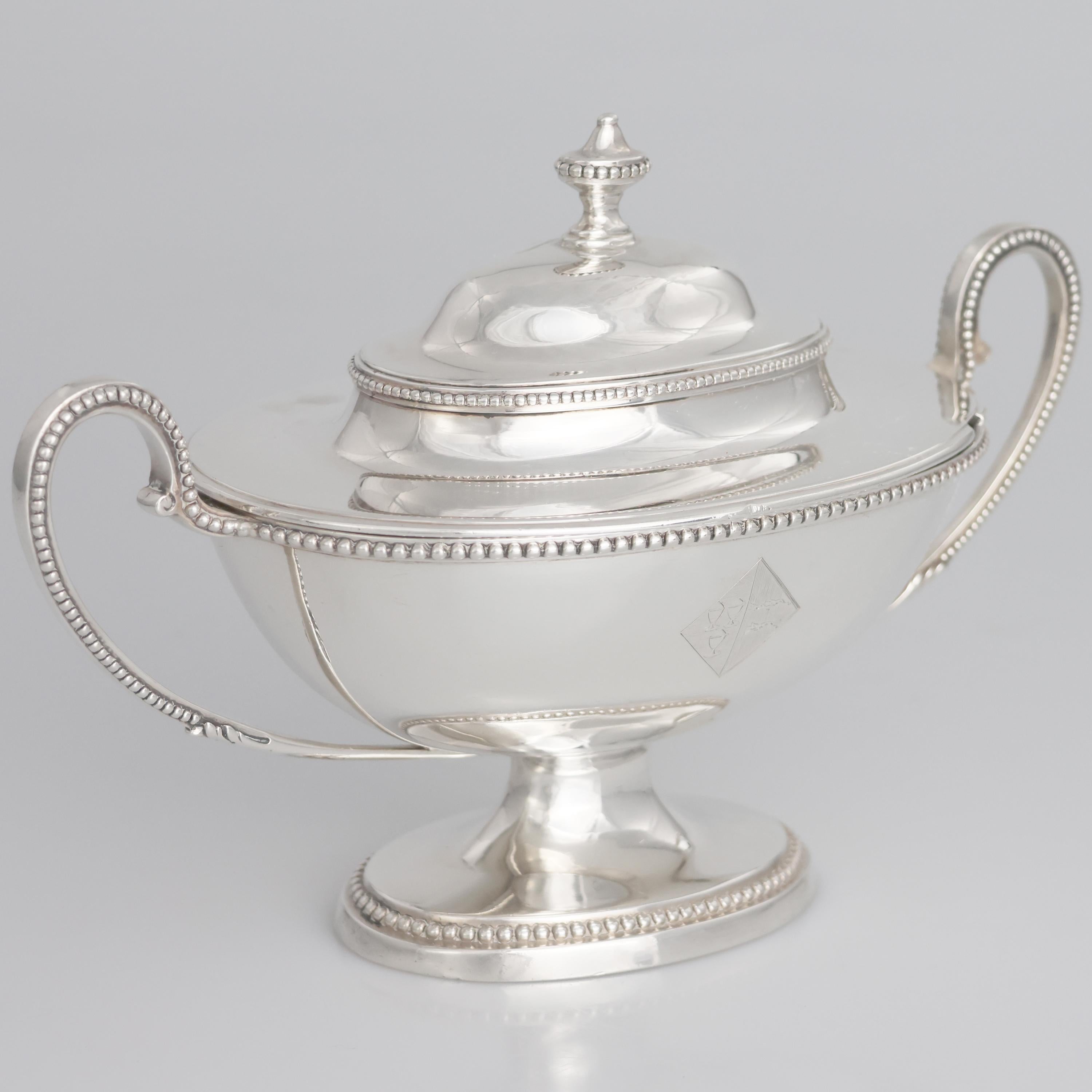 Argento 925 Coppia di zuccheriere in argento Giorgio III, Thomas Chawner, Londra, 1783 in vendita