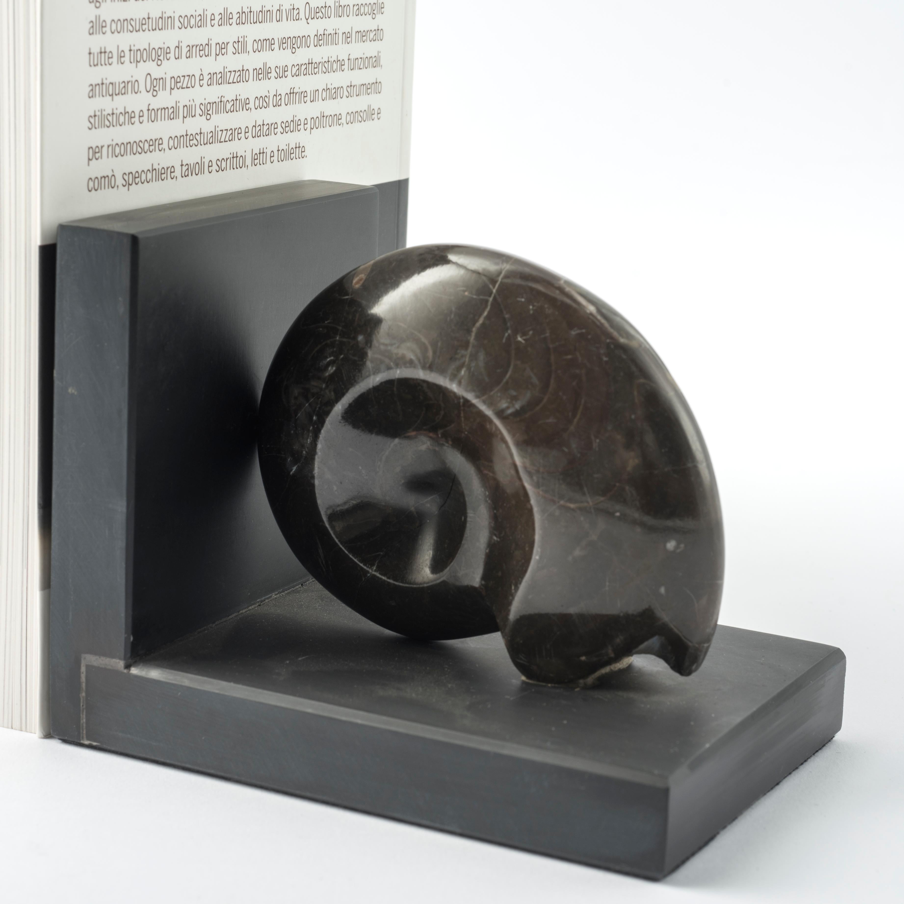Paire de serre-livres avec d'authentiques ammonites fossiles - Design exclusif en vente 2