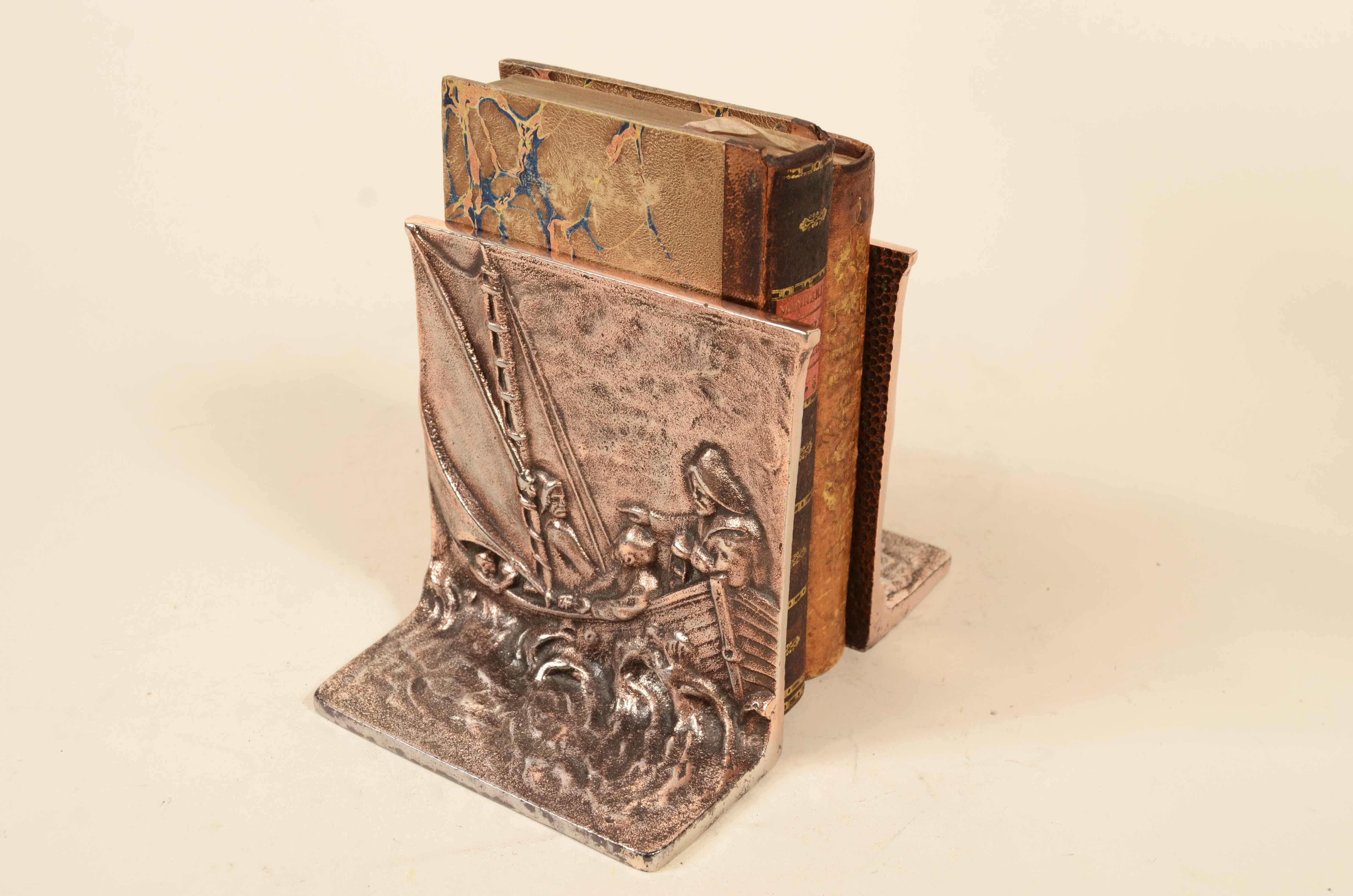 Pair bronze bookends of sailors sailing on sailboat 1930s For Sale 1