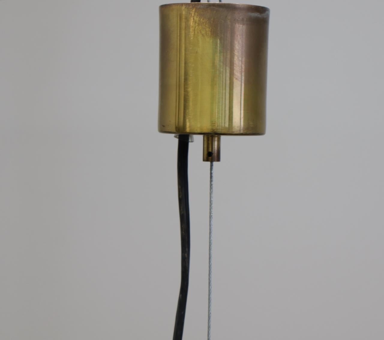 Pair Stilnovo pendant lamps model 1140 aluminum, brass and glass 60' For Sale 6