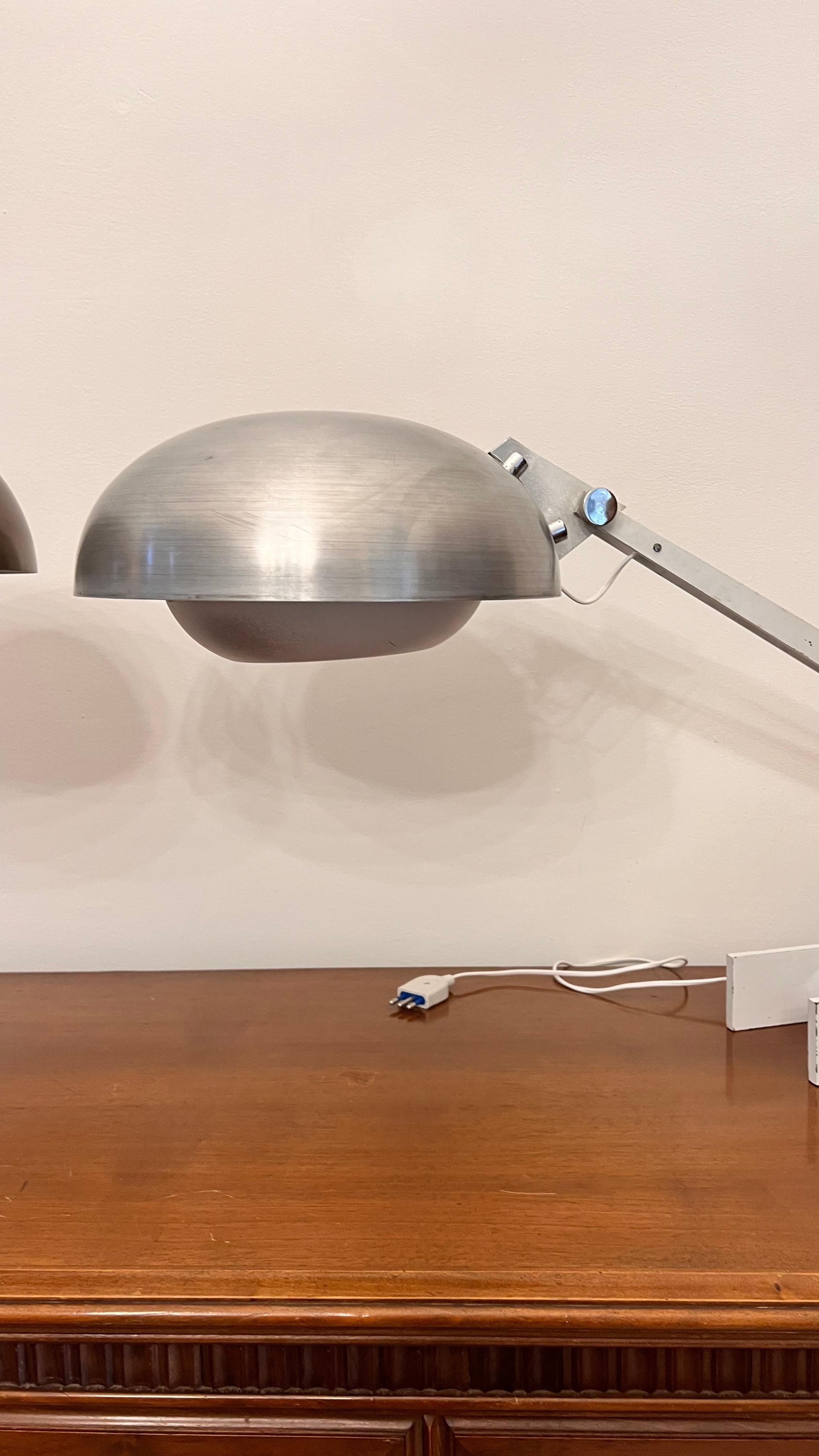 Ein Paar Gerrit Rietveld Tischlampen (Dutch) im Angebot