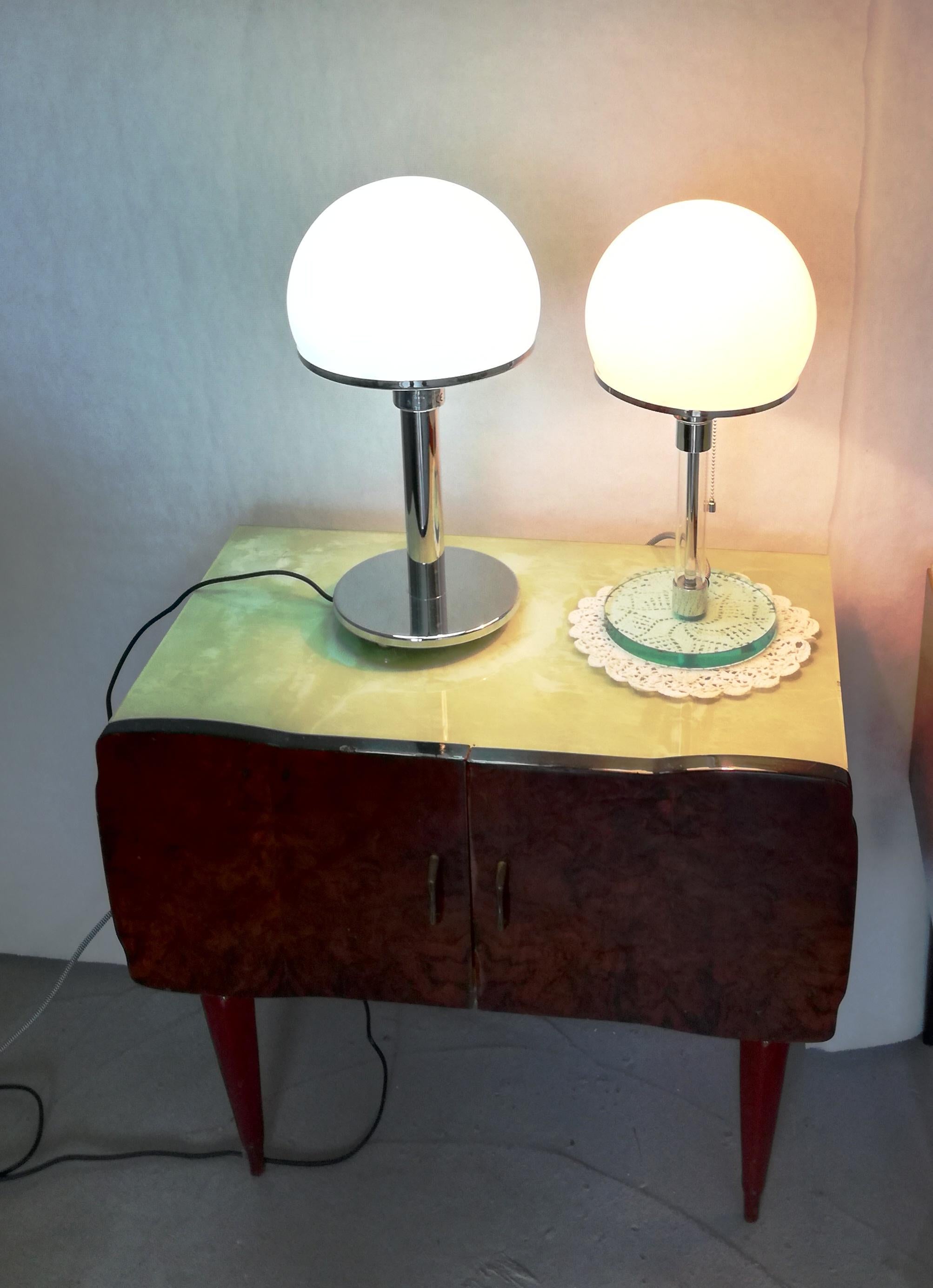 European coppia lampade stile Bauhaus.