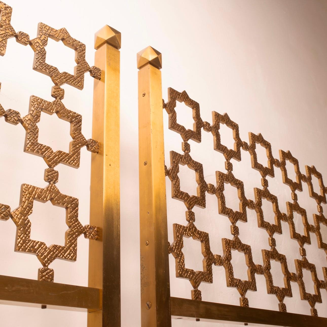Pair of Carlotta Sculptural Brass Beds by Luciano Frigerio for Cellini Arte 9