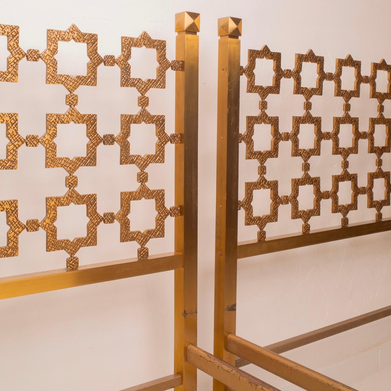 Pair of Carlotta Sculptural Brass Beds by Luciano Frigerio for Cellini Arte 11