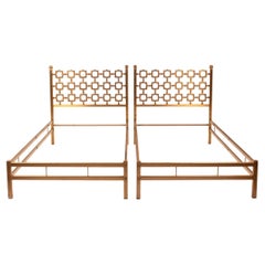 Pair of Carlotta Sculptural Brass Beds by Luciano Frigerio for Cellini Arte