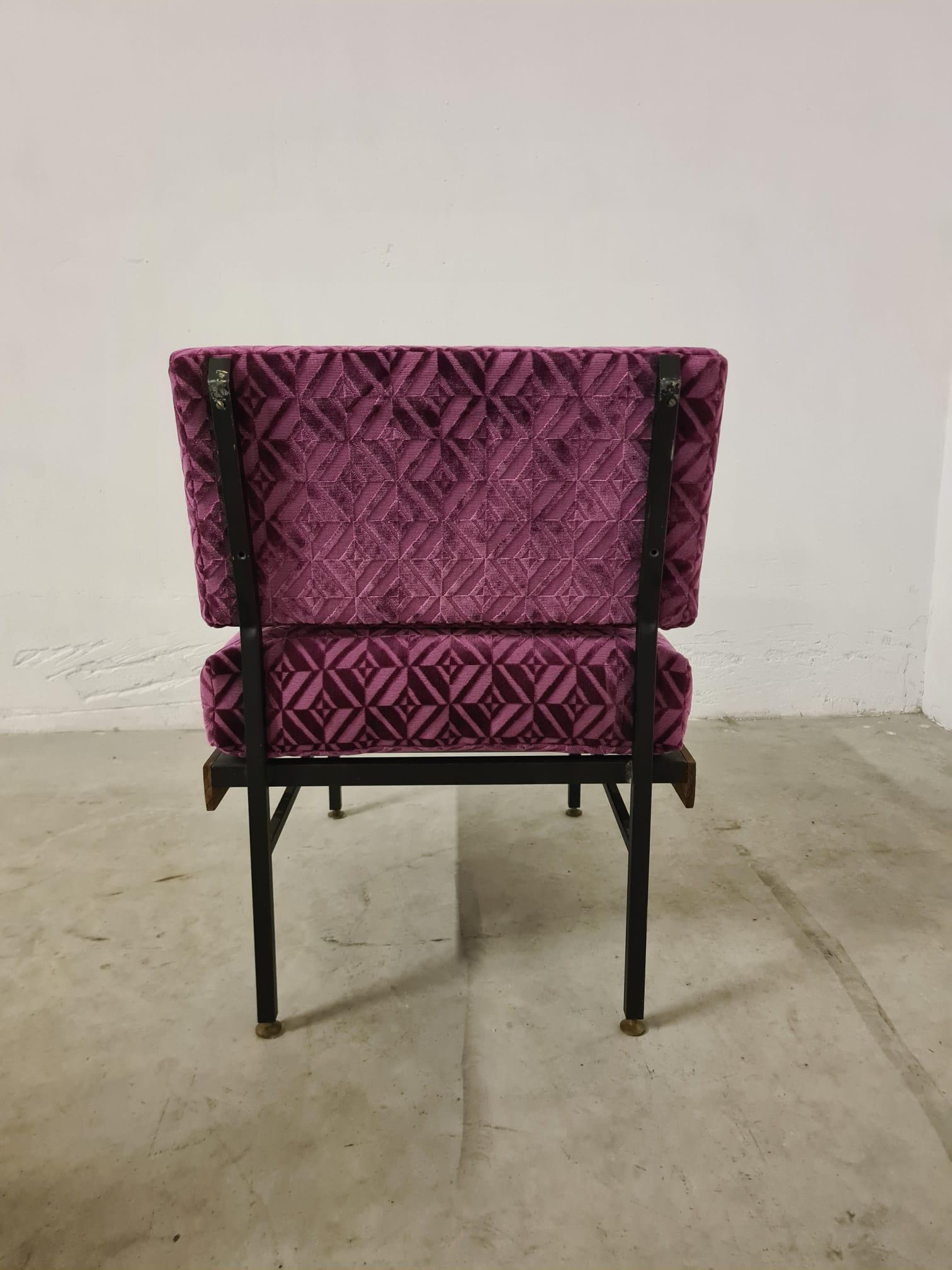 Mid-20th Century Coppia poltroncine anni 60 in metallo legno e velluto in vendita