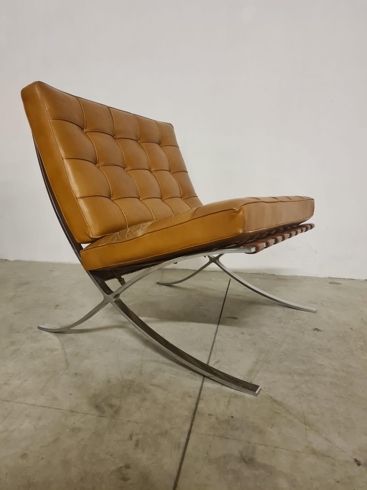 Pair of Barcelona caramel-colored armchairs Original Knoll Mies Van der Rohe For Sale 4