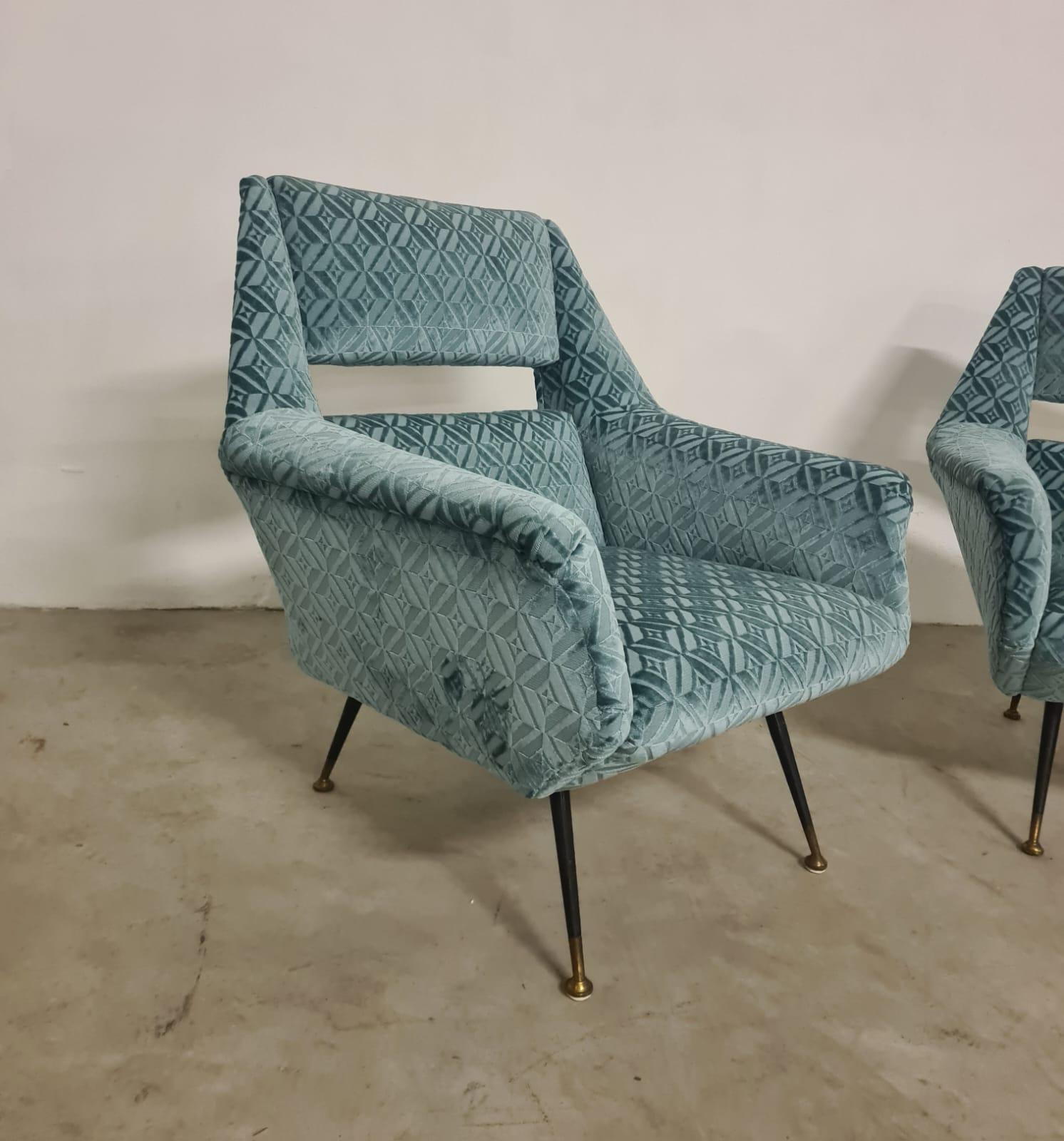 European Paire de fauteuils Gigi Radice pour Minotti en vente