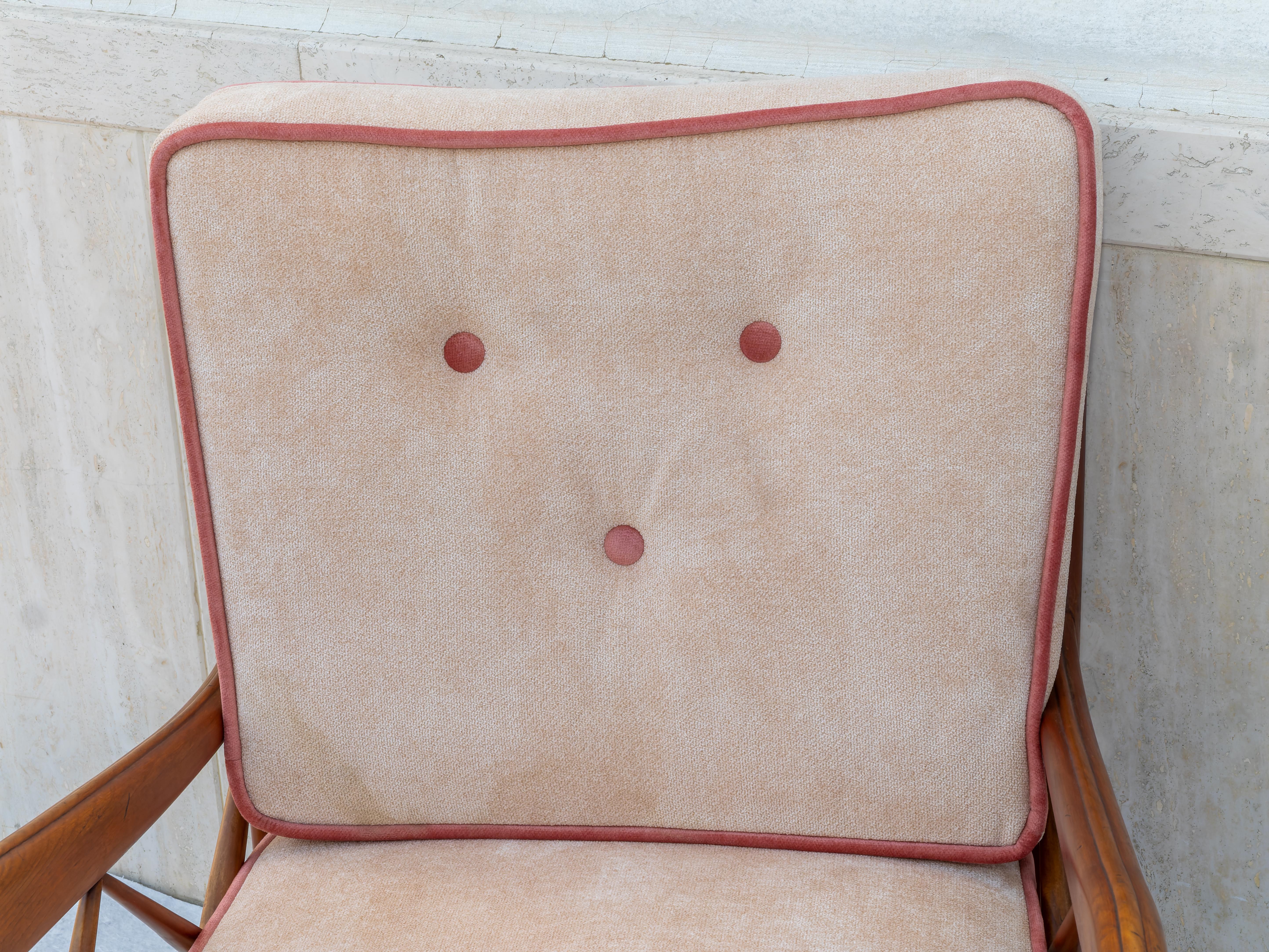 Pareja de sillones de terciopelo al estilo de Paolo Buffa, años 40 Mid-20th Century