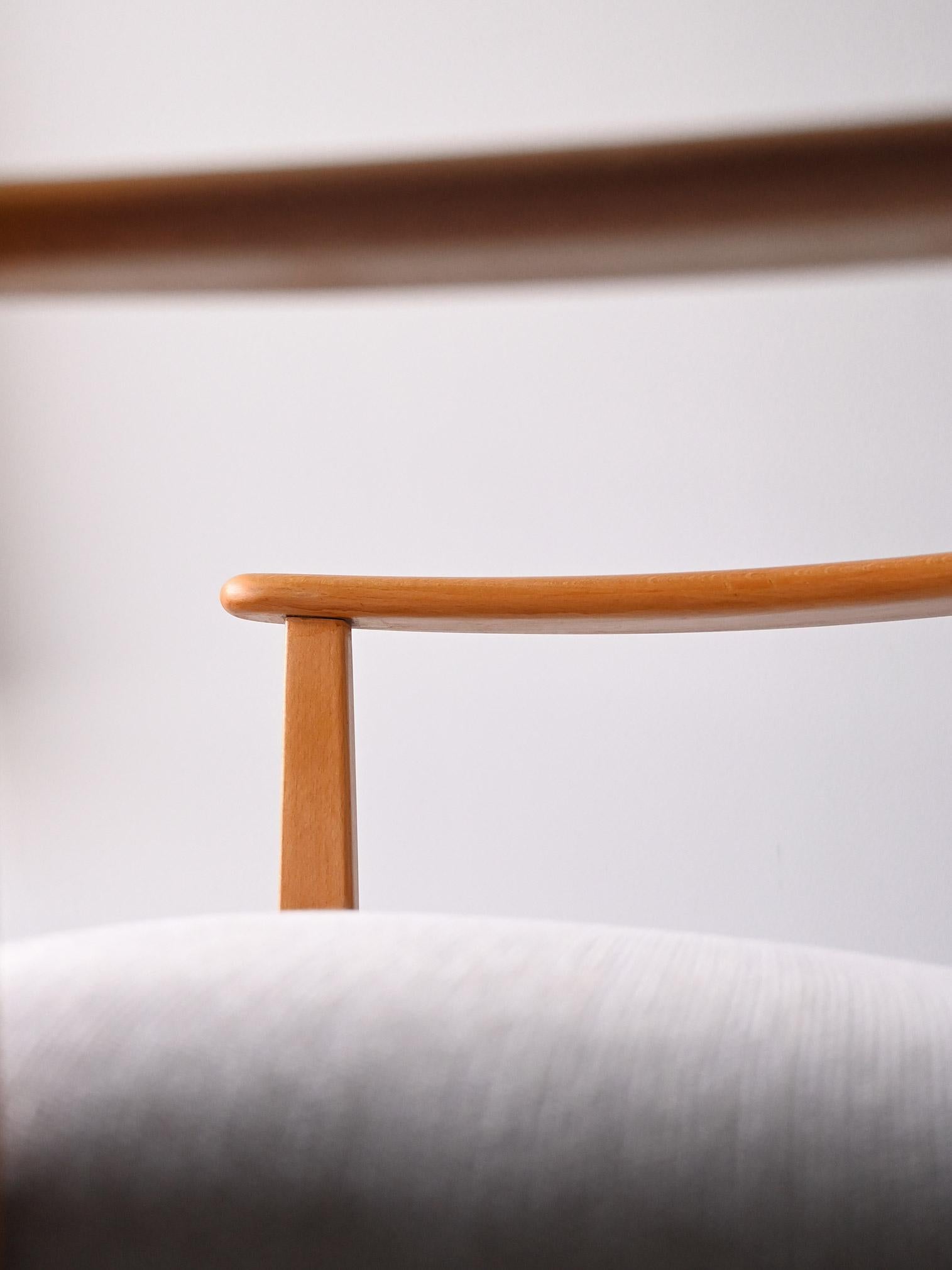Coppia poltrone scandinave mid-century in rovere In condizioni buone in vendita a Brescia, IT