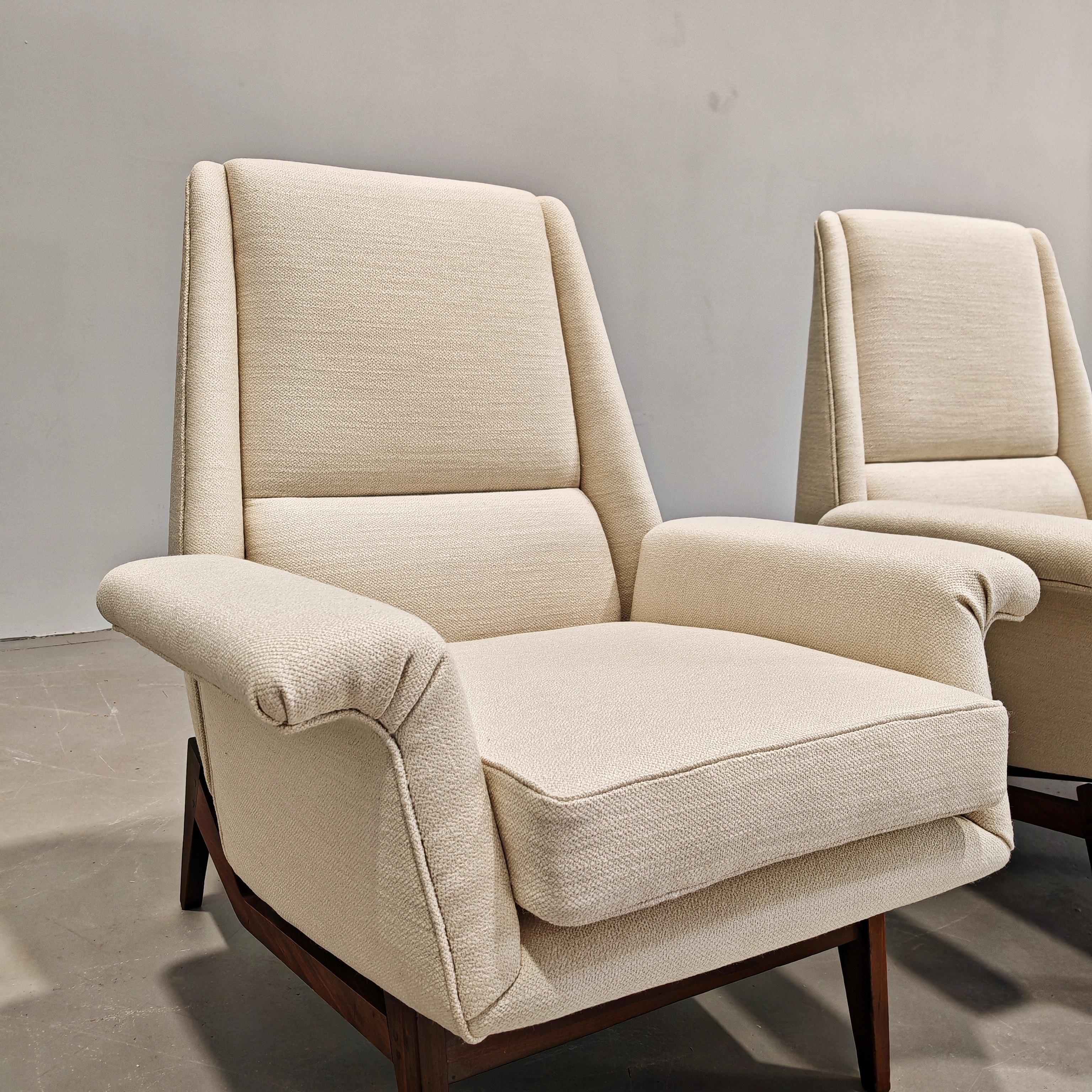 pair of scandinavian style armchairs Italian production 60s attribution  Dassi In Excellent Condition In Milano, MI
