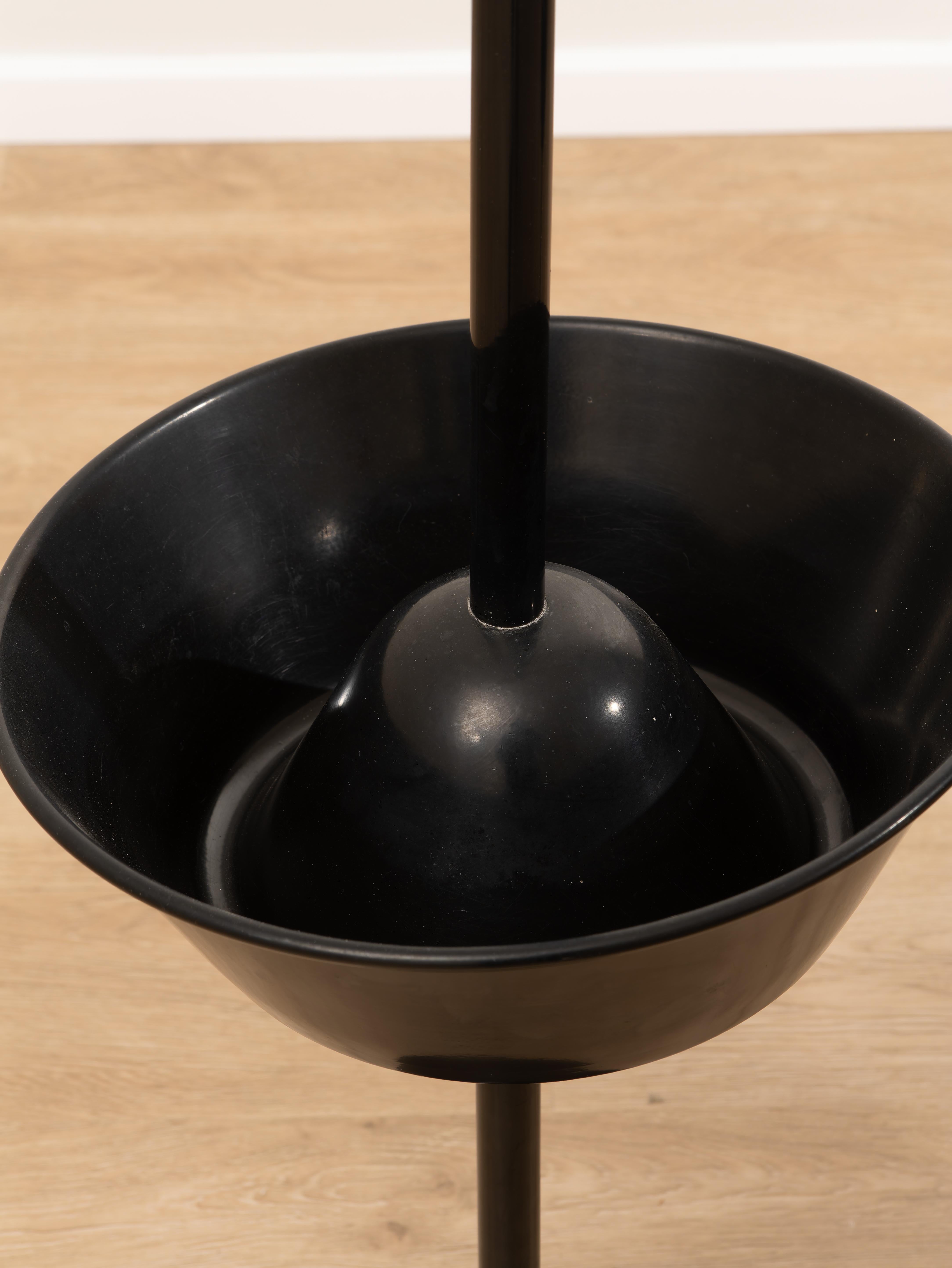Mid-Century Modern Paire de cendriers Servofumo en acier par A. et P. Castiglioni pour Zanotta, années 80 en vente