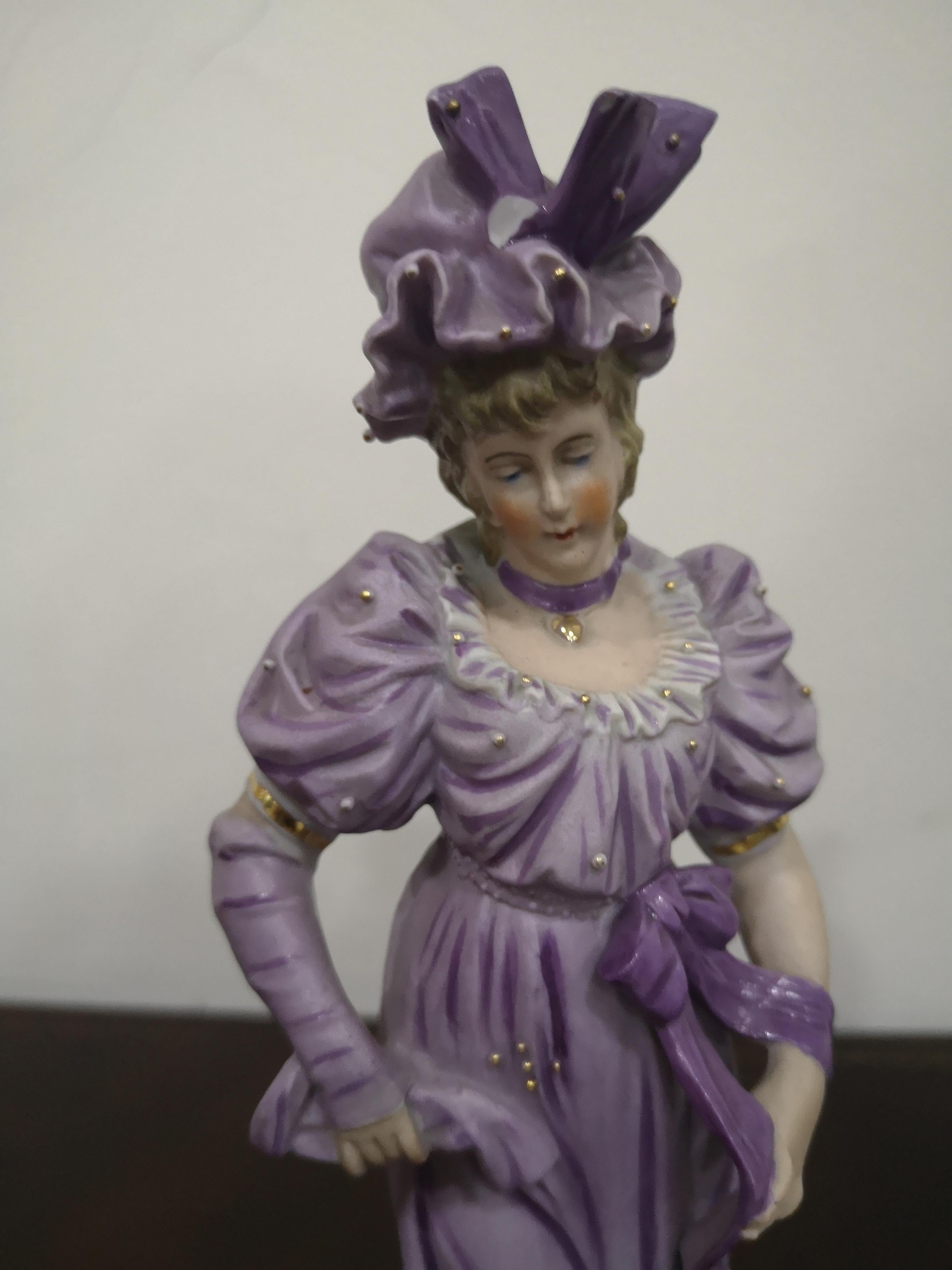 Coppia sculture in porcellana Biscuit raffiguranti dama e gentiluomo, inizi 900 For Sale 2