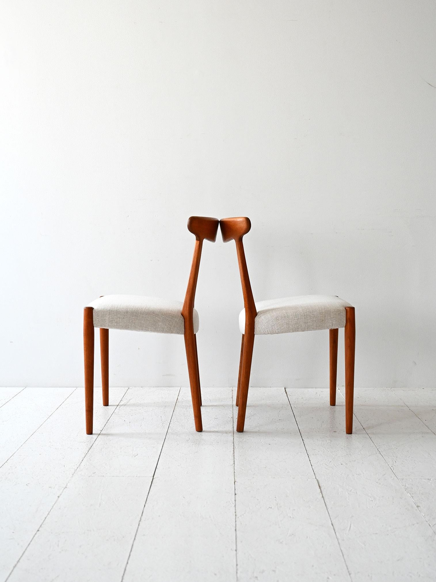 Coppia sedie scandinave anni 60 in teak curvato (Skandinavische Moderne) im Angebot