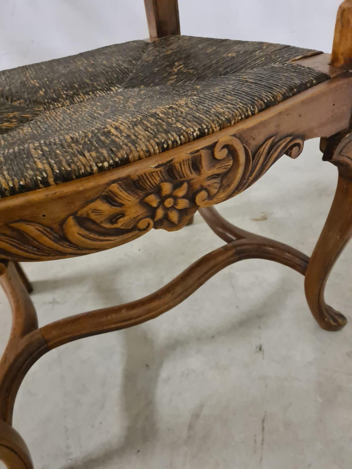 Paire de chaises hautes baroques du XVIIIe siècle en vente 5