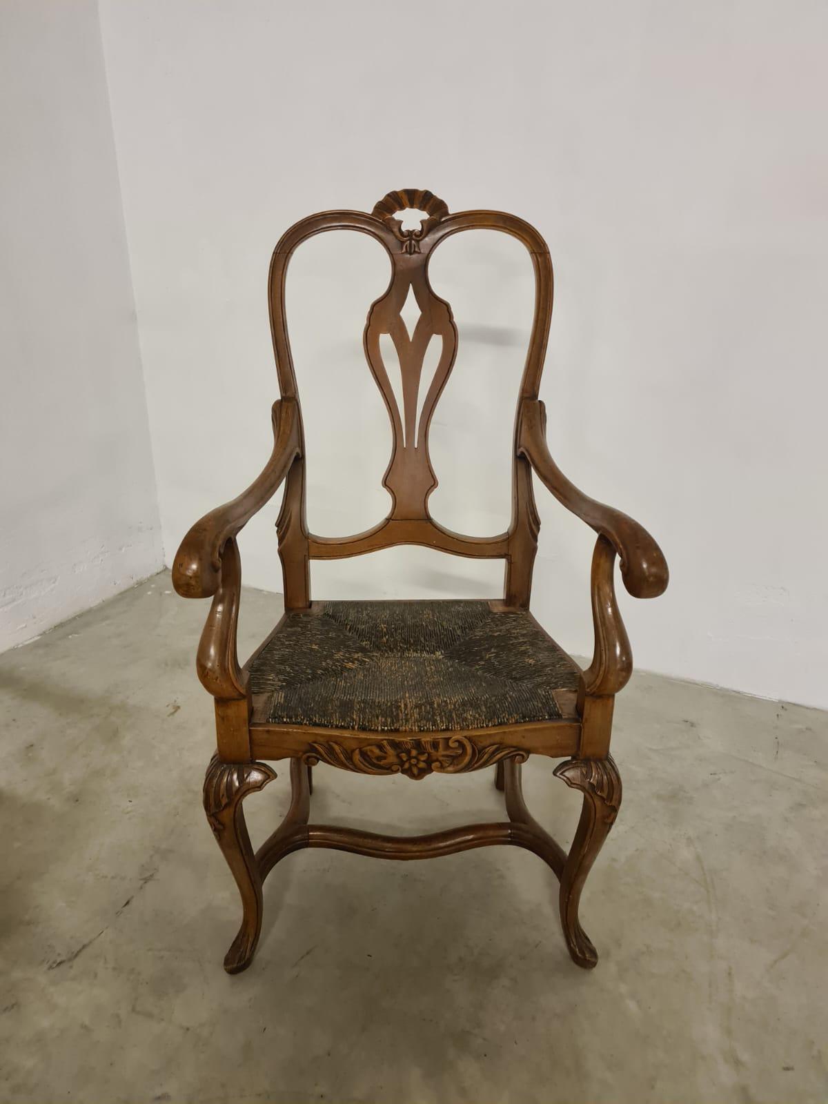 Paille Paire de chaises hautes baroques du XVIIIe siècle en vente