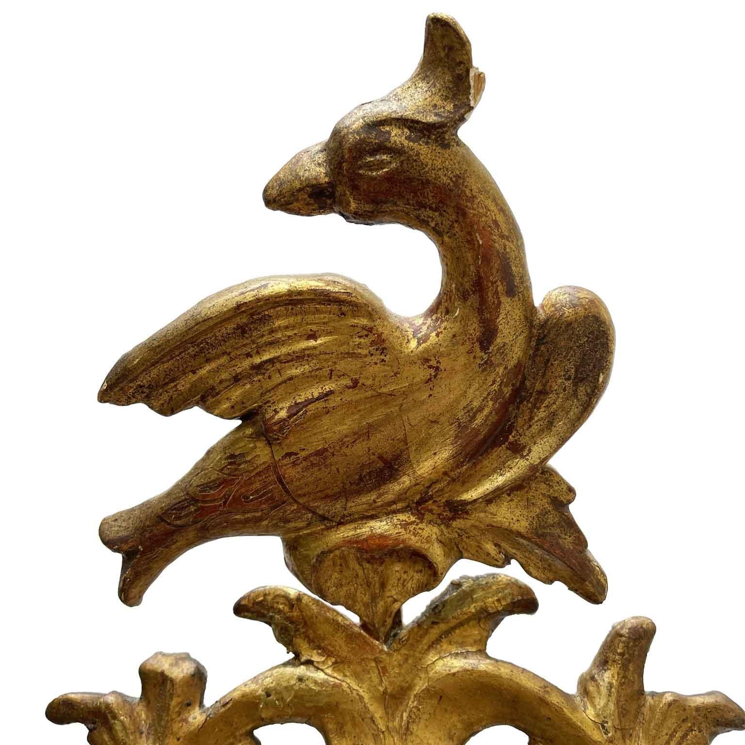 19th Century Coppia Specchi Italiani Dorati dans le style Luigi XVI Intagliati con Uccelli des années 1800 en vente
