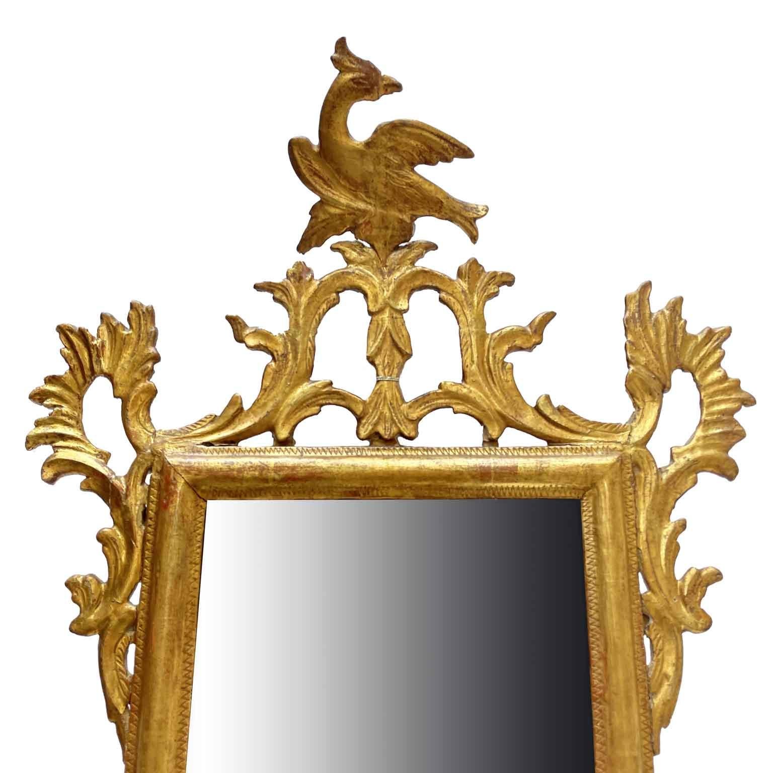 Coppia Specchi Italiani Dorati dans le style Luigi XVI Intagliati con Uccelli des années 1800 en vente 5