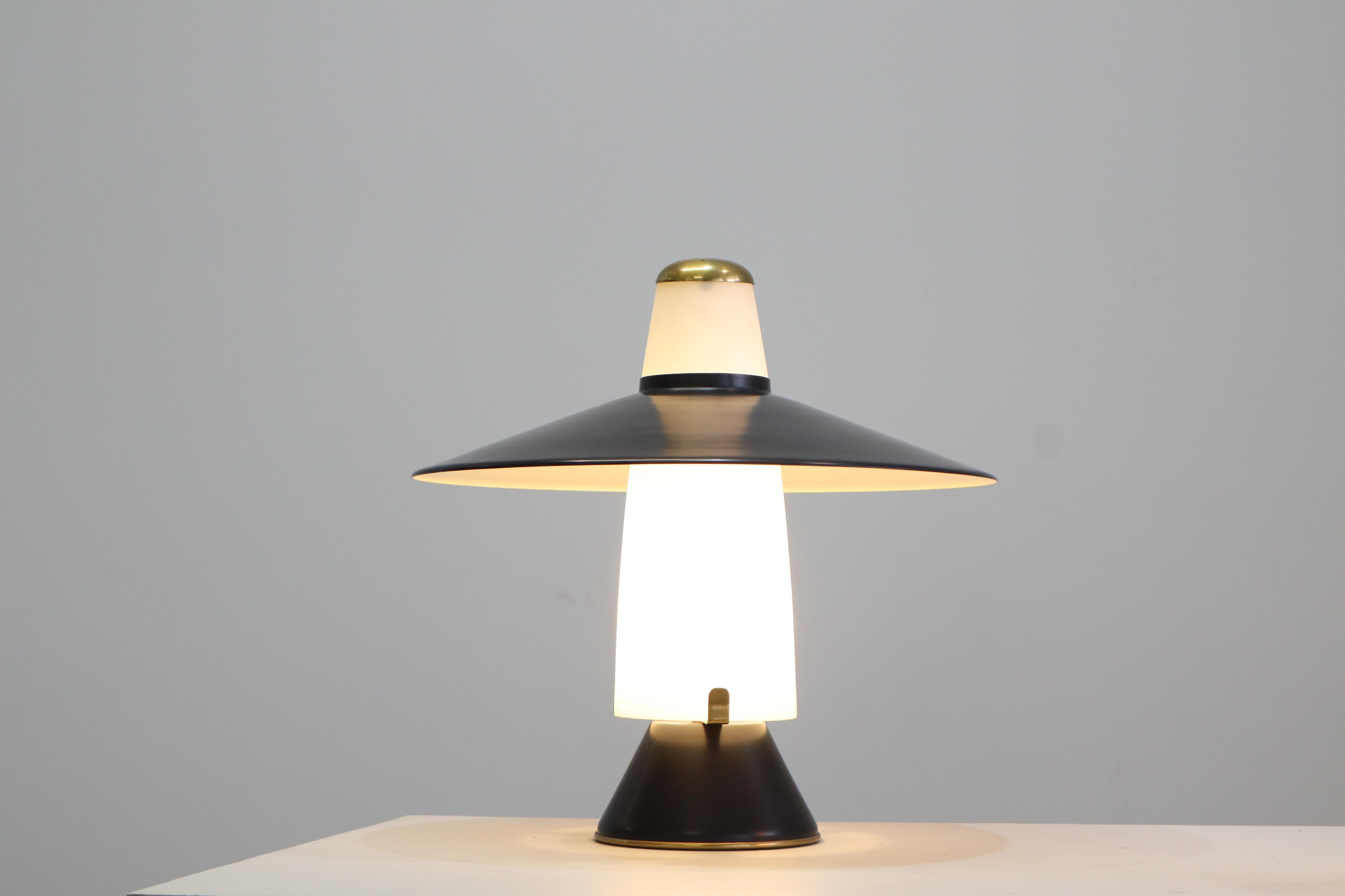 Paar Stilnovo Tischlampen im Angebot 12