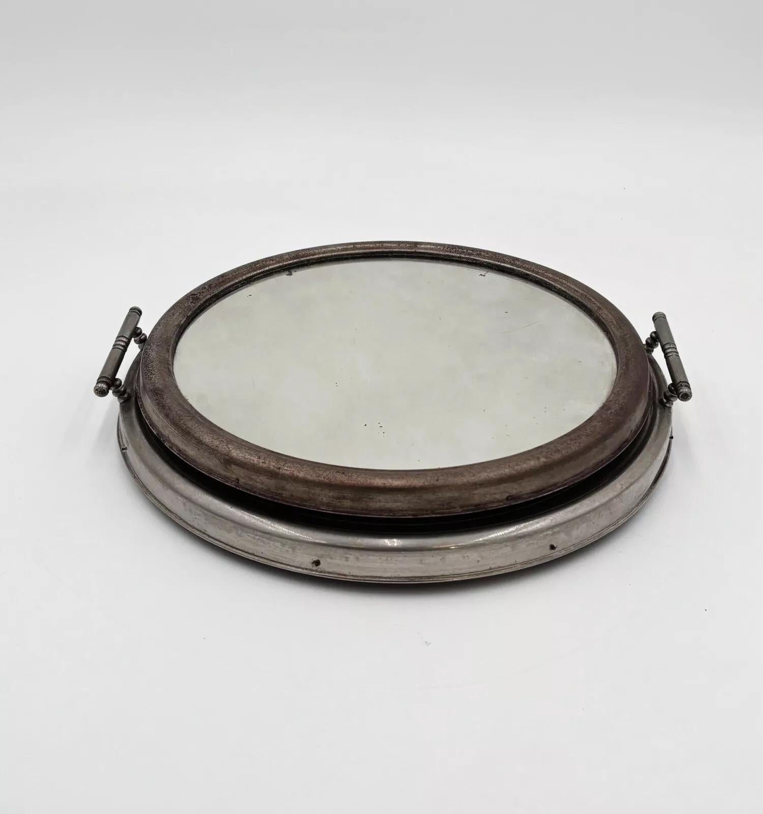 Italian Pair of Art Deco Mirrored Trays 1940's Design For Sale