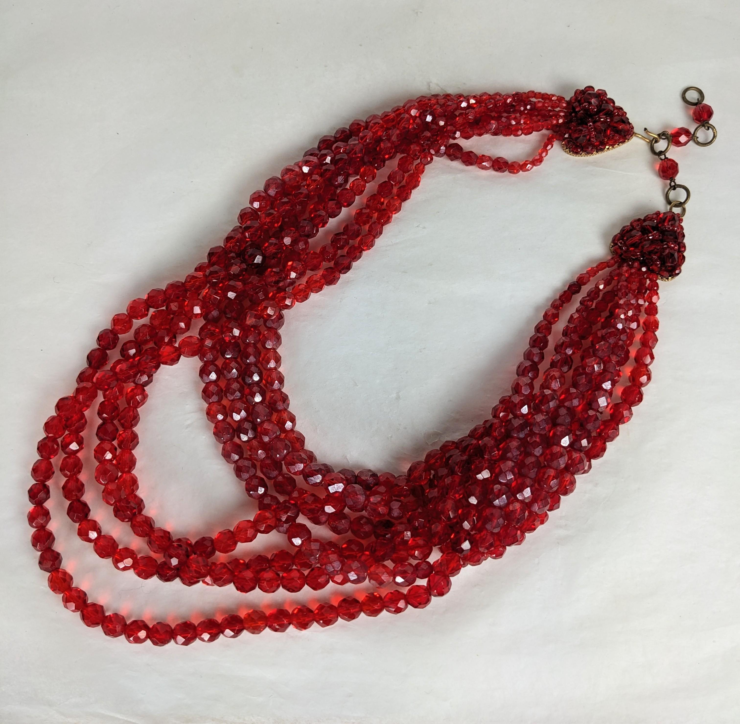 Artigiano Collana di cristalli di rubino con drappeggio di Coppola e Toppo in vendita