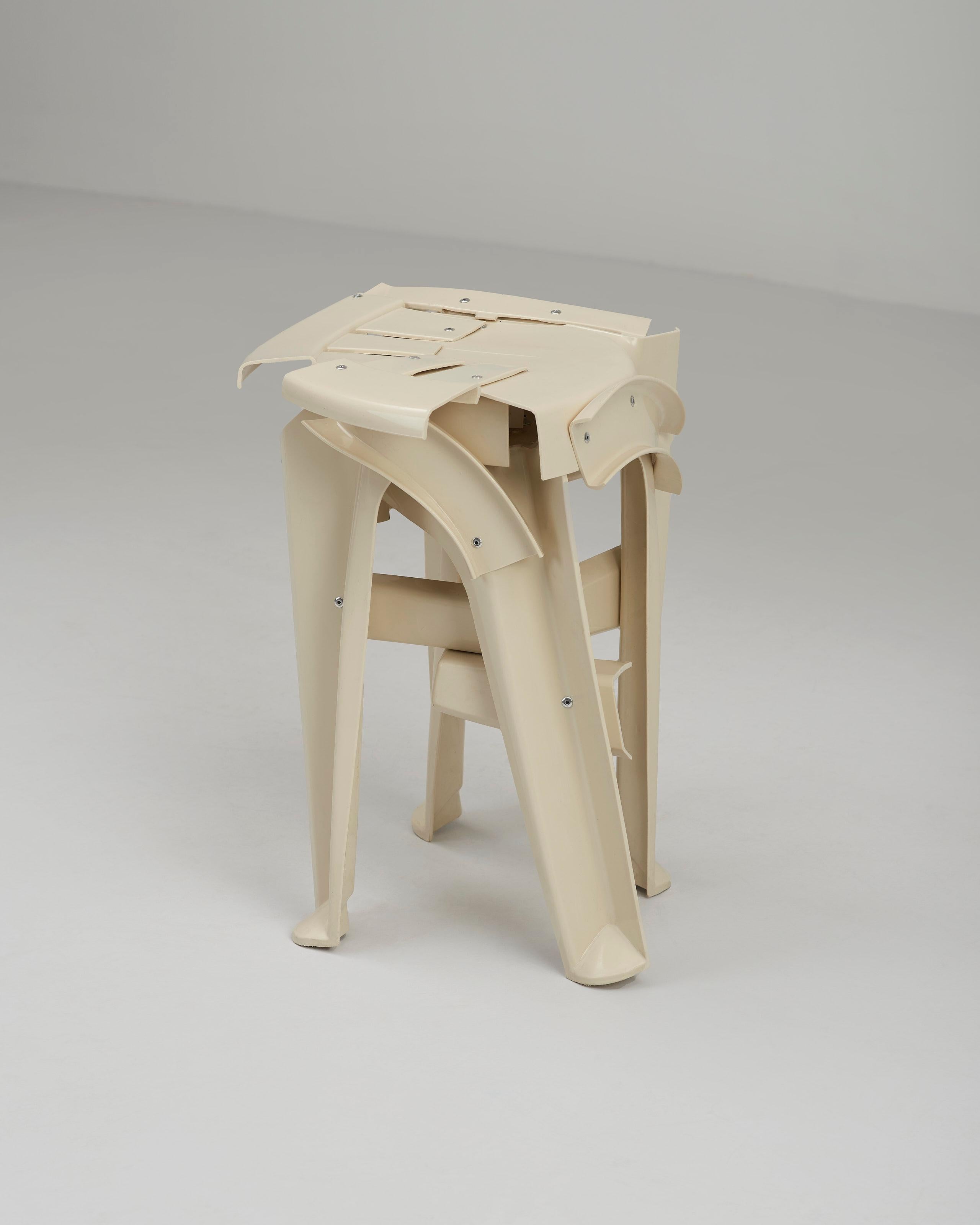 Néerlandais Tabouret en plastique Copytopia de Pierre Castignola en Off-White en vente