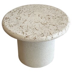 Mesa escalonada estilo piedra coquina, c. 1970