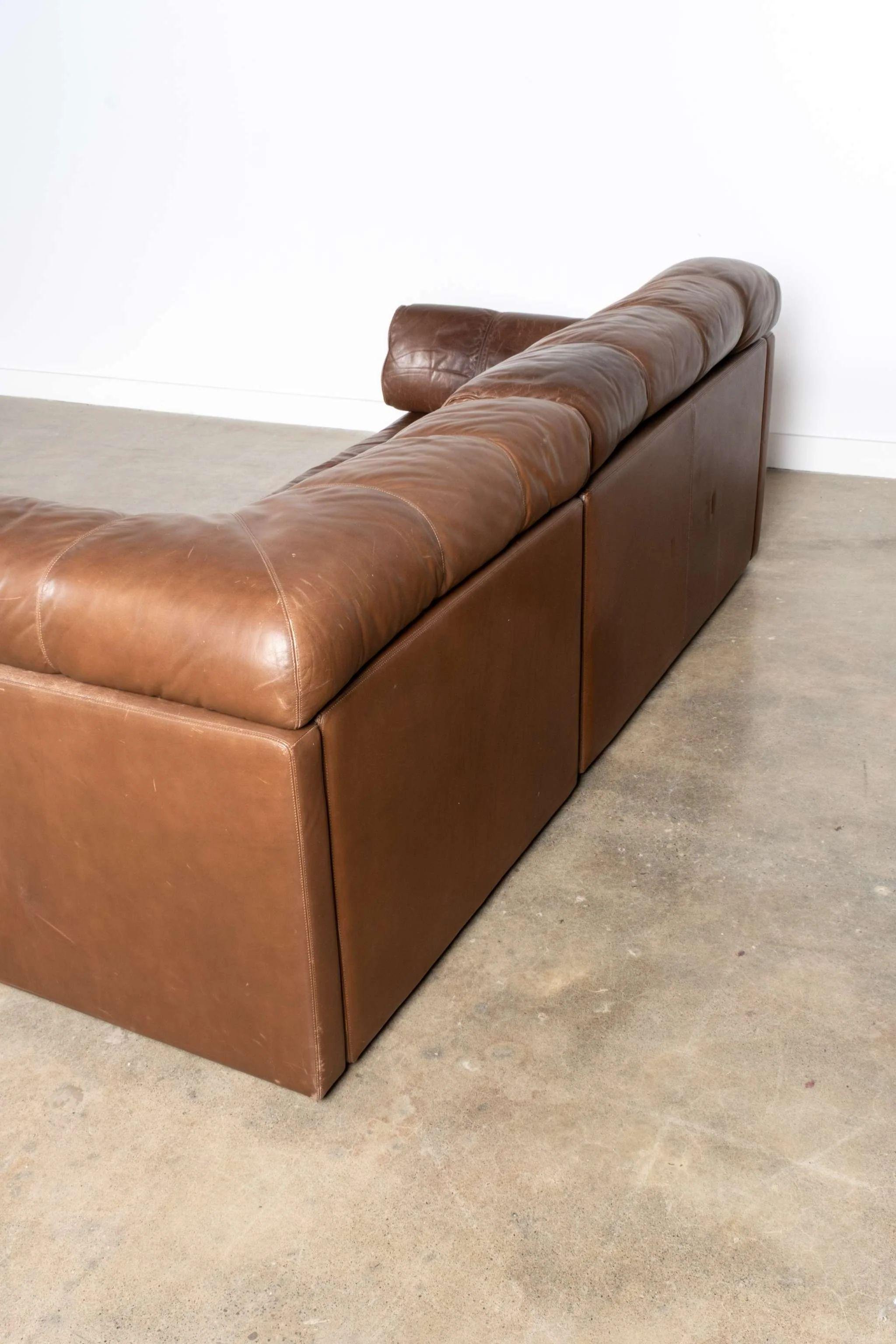 COR 5-piece Modular Leather Sofa Set en Bueno estado para la venta en Toronto, CA