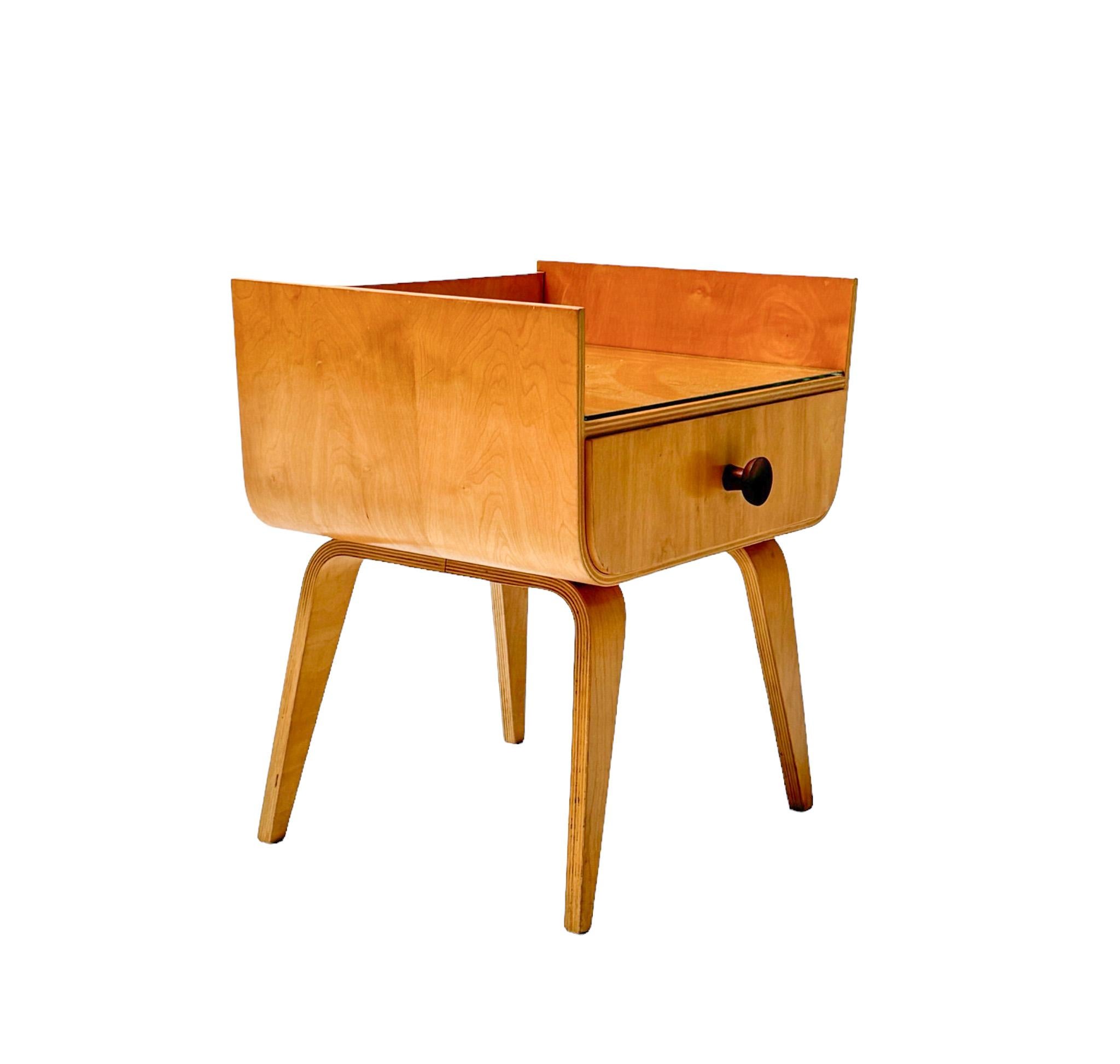 Cor Alons Birch Mid-Century Modern Nightstand for Gouda Den Boer, 1950s In Good Condition For Sale In Amsterdam, NL