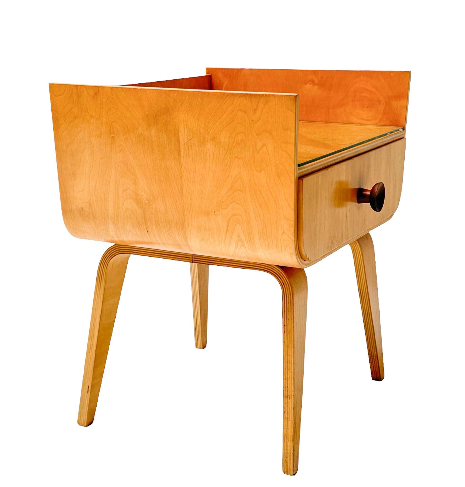 Glass Cor Alons Birch Mid-Century Modern Nightstand for Gouda Den Boer, 1950s For Sale