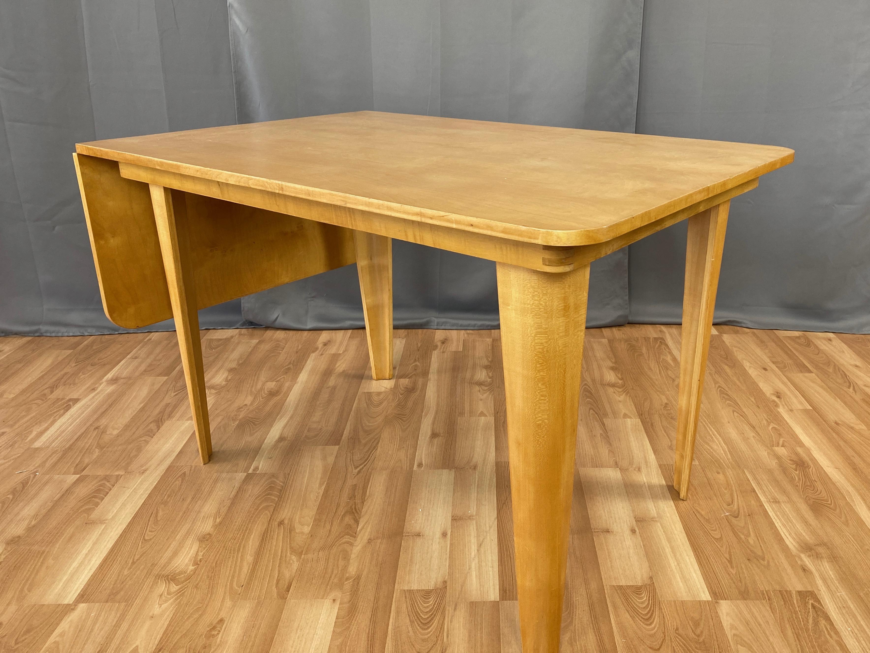 Cor Alons for Gouda den Boer Birchwood Drop-Leaf Dining Table, c. 1949 In Good Condition In San Francisco, CA