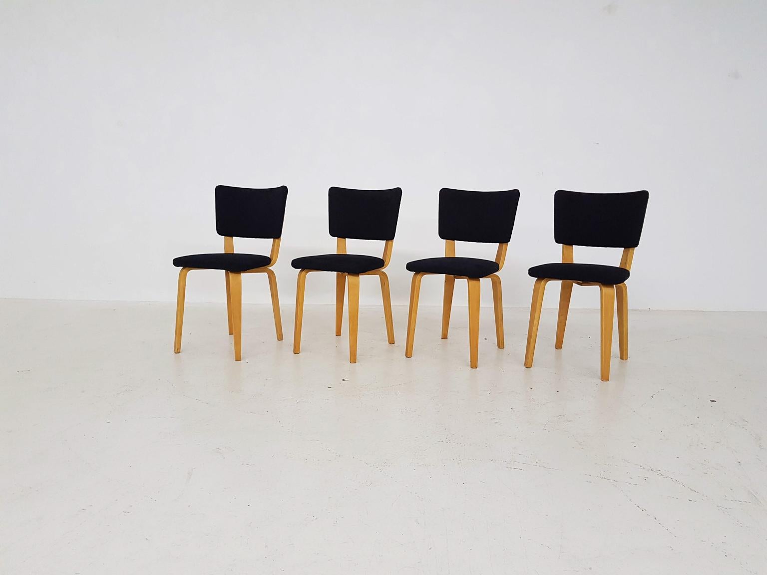 Dining chairs by the Dutch mid-century designer Cor Alons for Gouda Den Boer the Netherlands, made in the 1950s.

True Dutch design classics and a Fine example how post-war Dutch furniture evolved with new ideas. These chairs are made of plywood