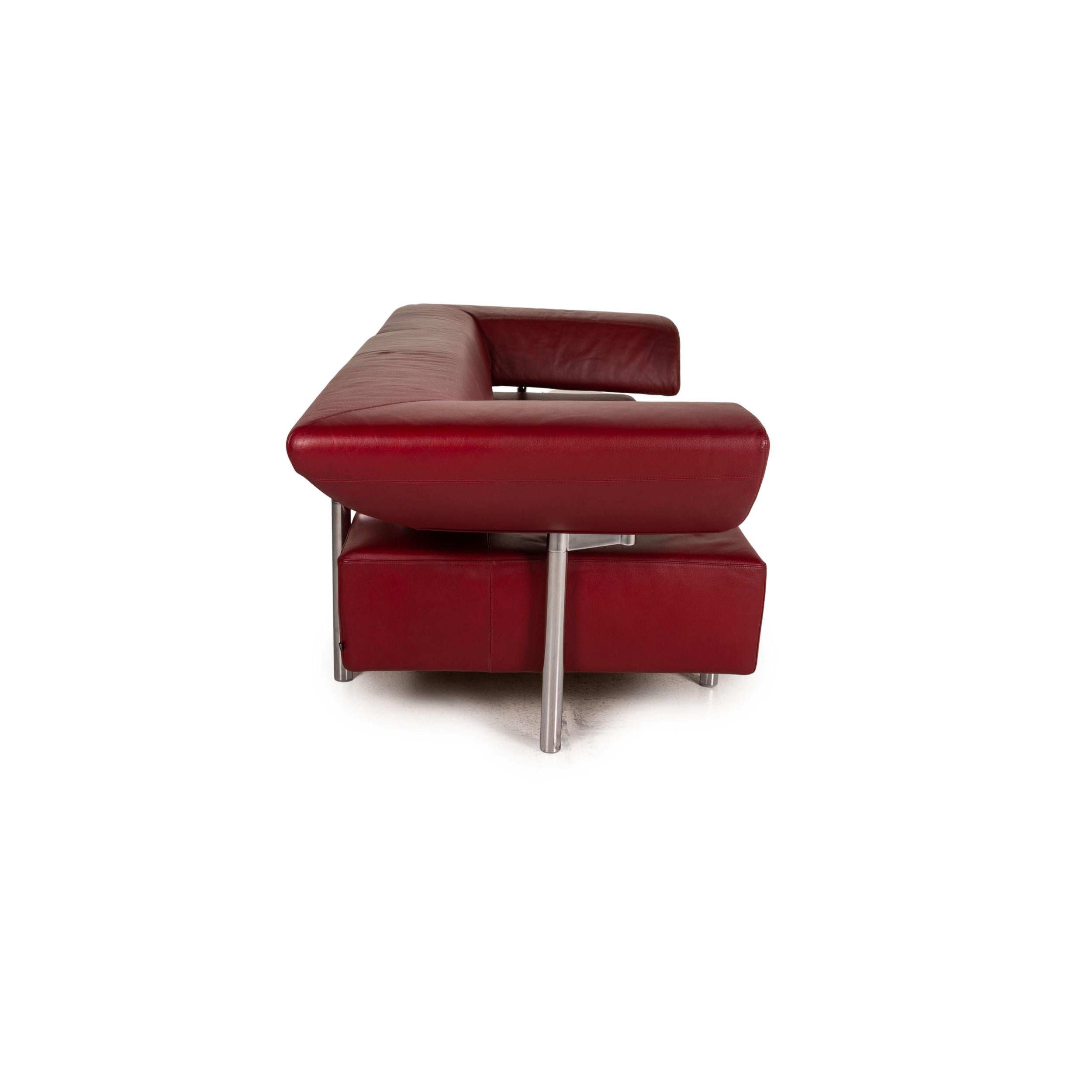 COR Arthe Leather Sofa Red Three-Seater Couch Function 2