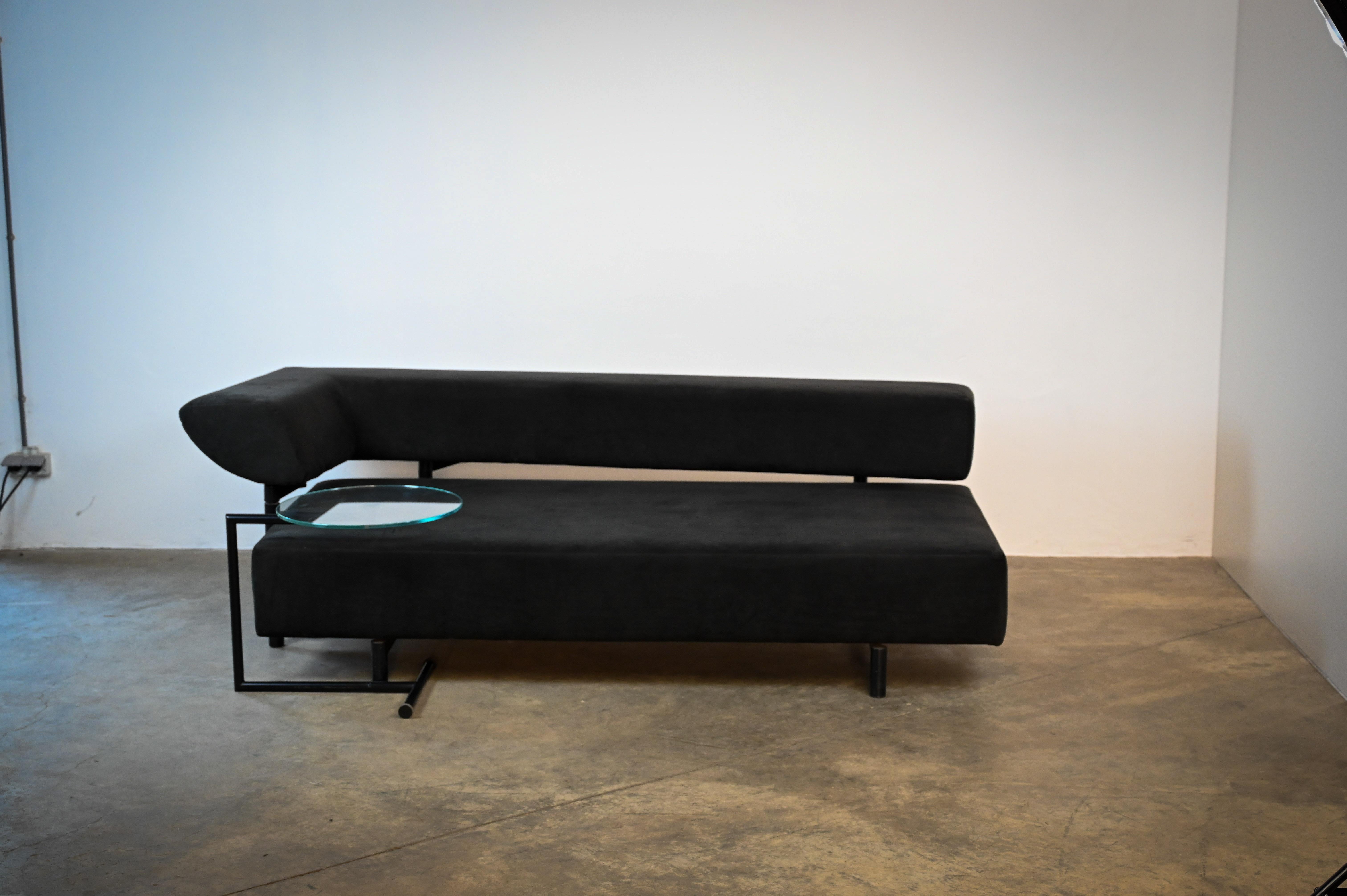 German COR Arthe Sofa / Daybed by Wulf Schneider with original side table For Sale