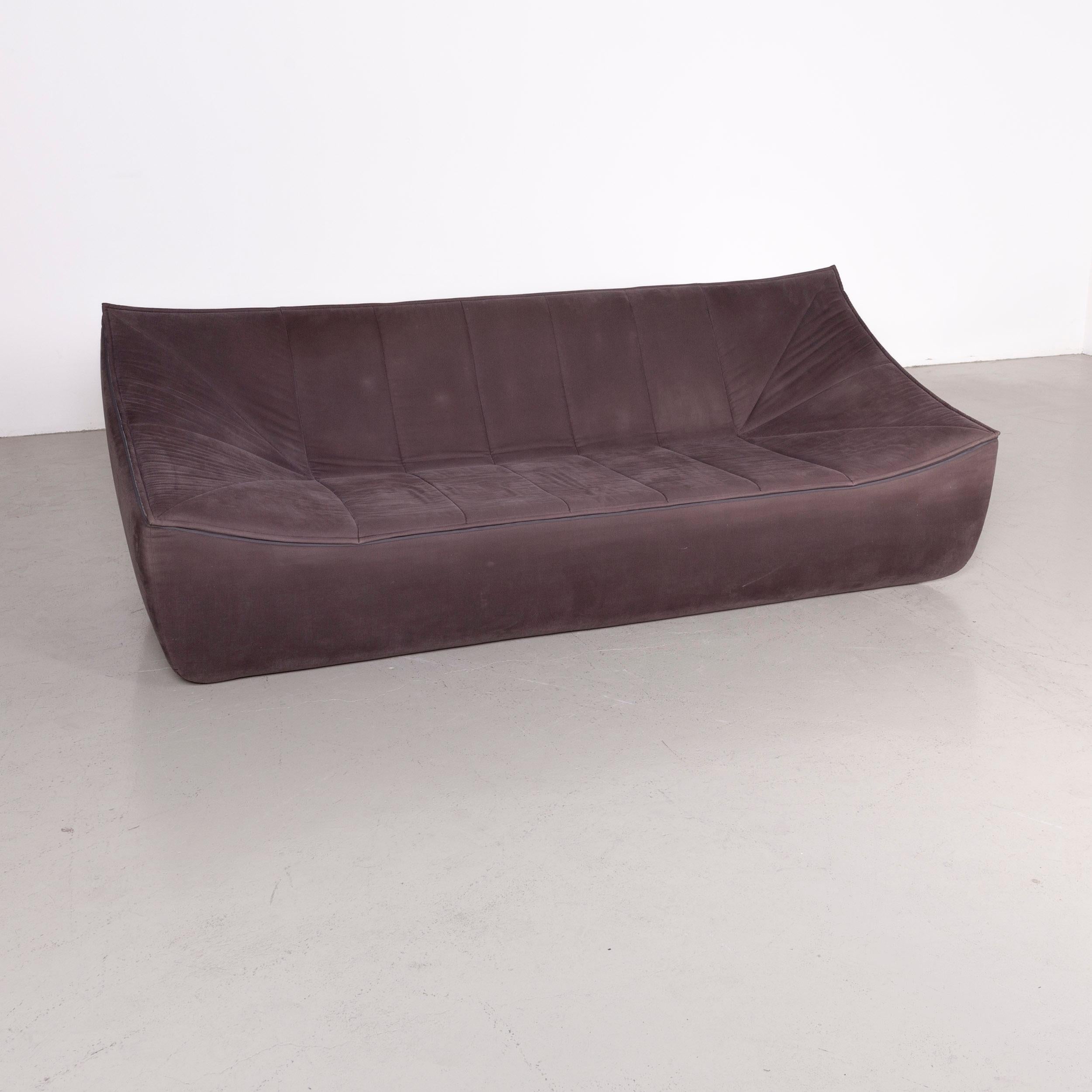 We bring to you a COR Bahir designer fabric sofa brown three-seat couch.












