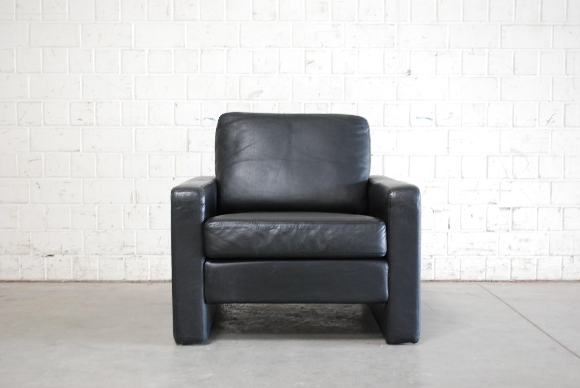 COR pair of leather model Conseta
Back aniline leather.
Comfortable armchair with decent design.
Design by Friedrich Wilhelm Möller
A German masterpiece of functional design.

   