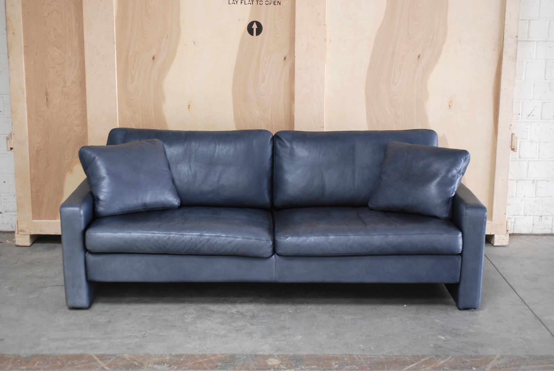 COR Conseta Blaues Leder-Sofa im Zustand „Gut“ im Angebot in Munich, Bavaria