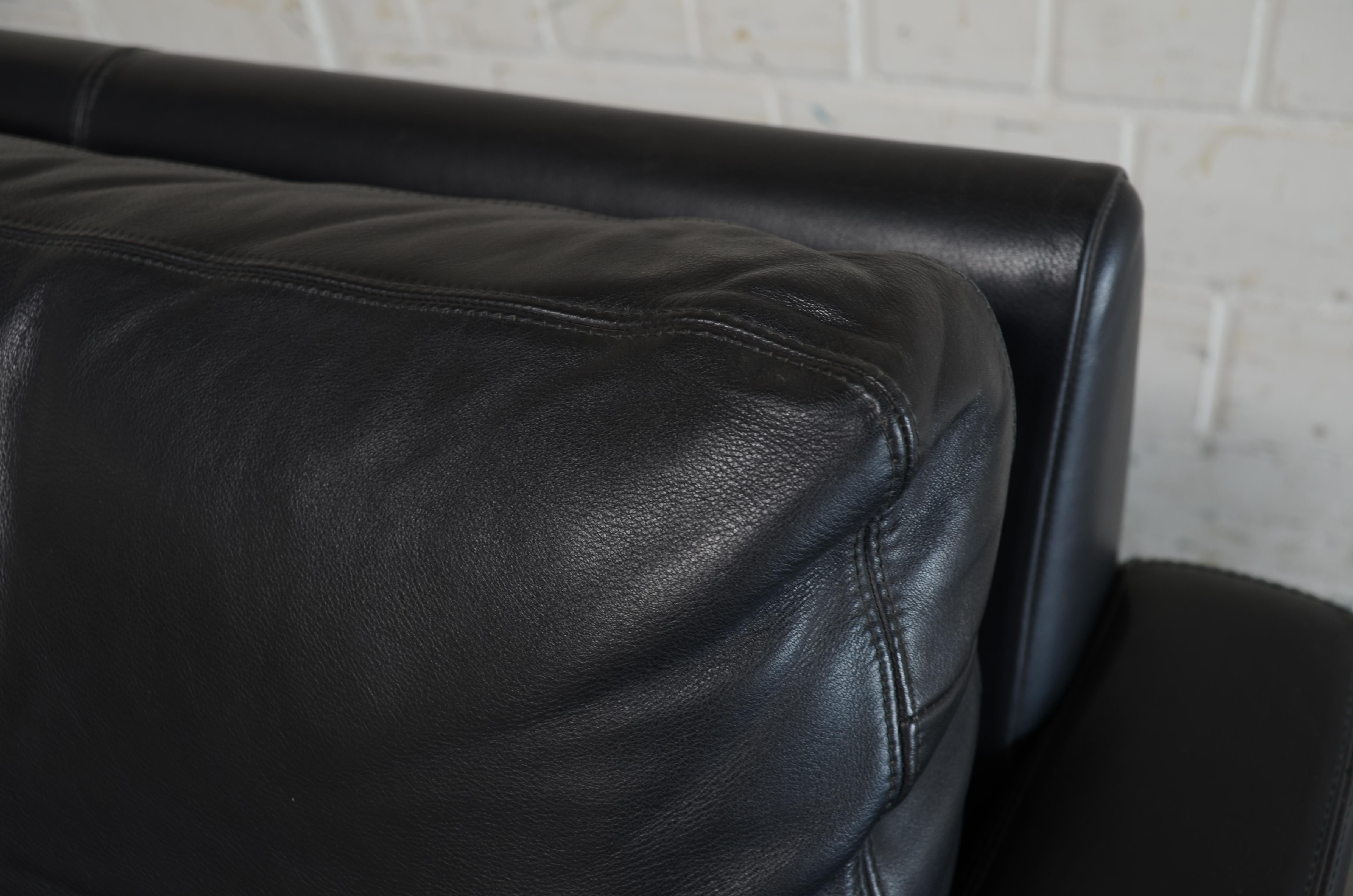 Modern COR Conseta Leather Sofa Black