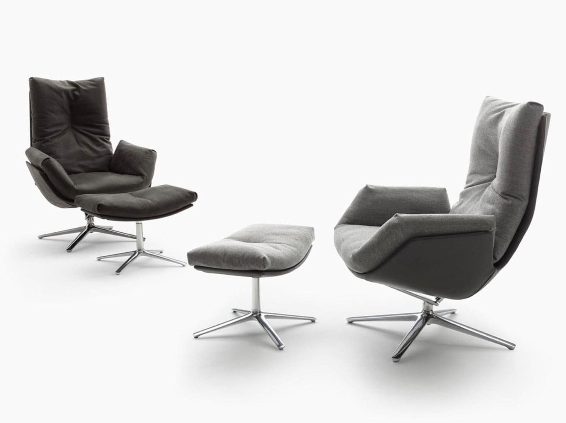 The Cordia swivel lounge chair comes in fabric, leather or a combination of the two materials. The five star base is in polished aluminium or in black brown or black of the COR collection. Match footstool available as well.